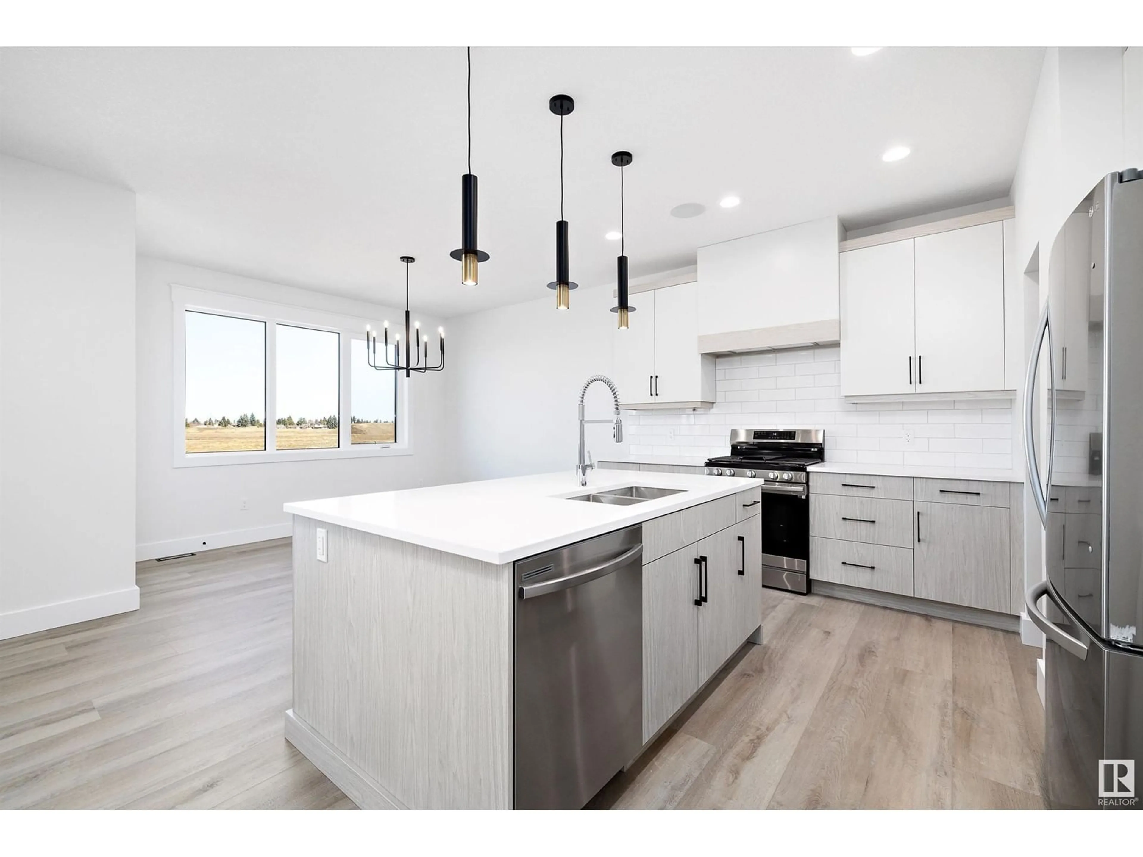 Open concept kitchen, unknown for 10232 92A AV, Morinville Alberta T8R1P7