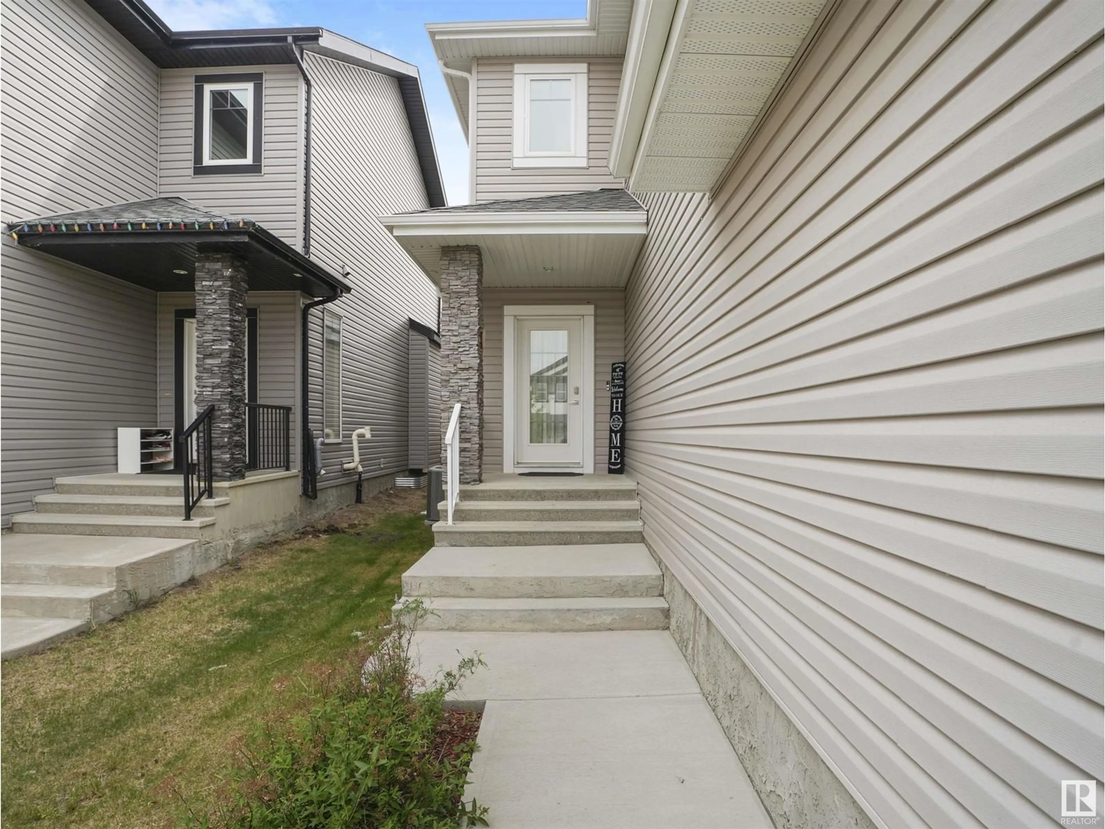 Unknown for 272 FRASER WY, Edmonton Alberta T5Y0Y5