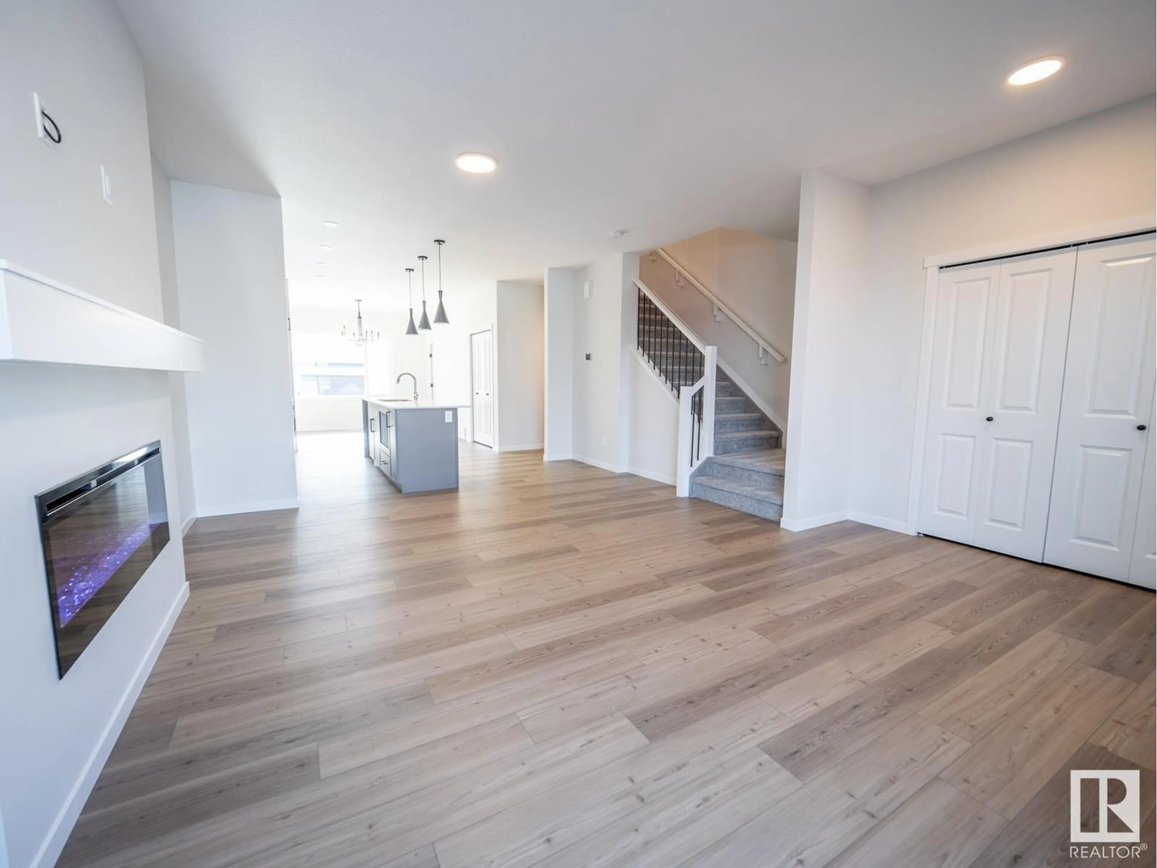 A pic of a room for 1232 16 ST, Edmonton Alberta T6T2S3
