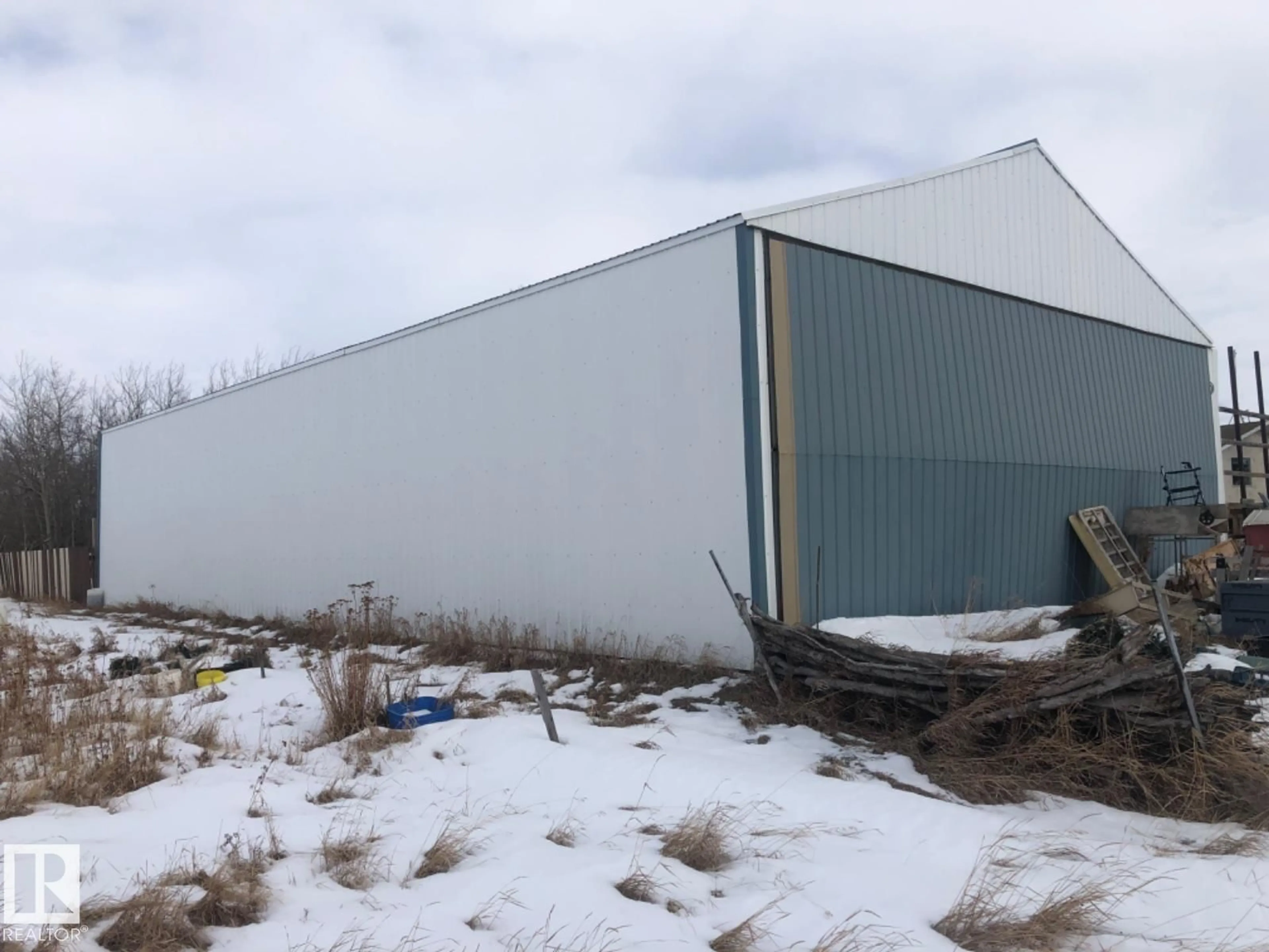 Shed for 25103 TWP ROAD 552, Rural Sturgeon County Alberta T8R2C3
