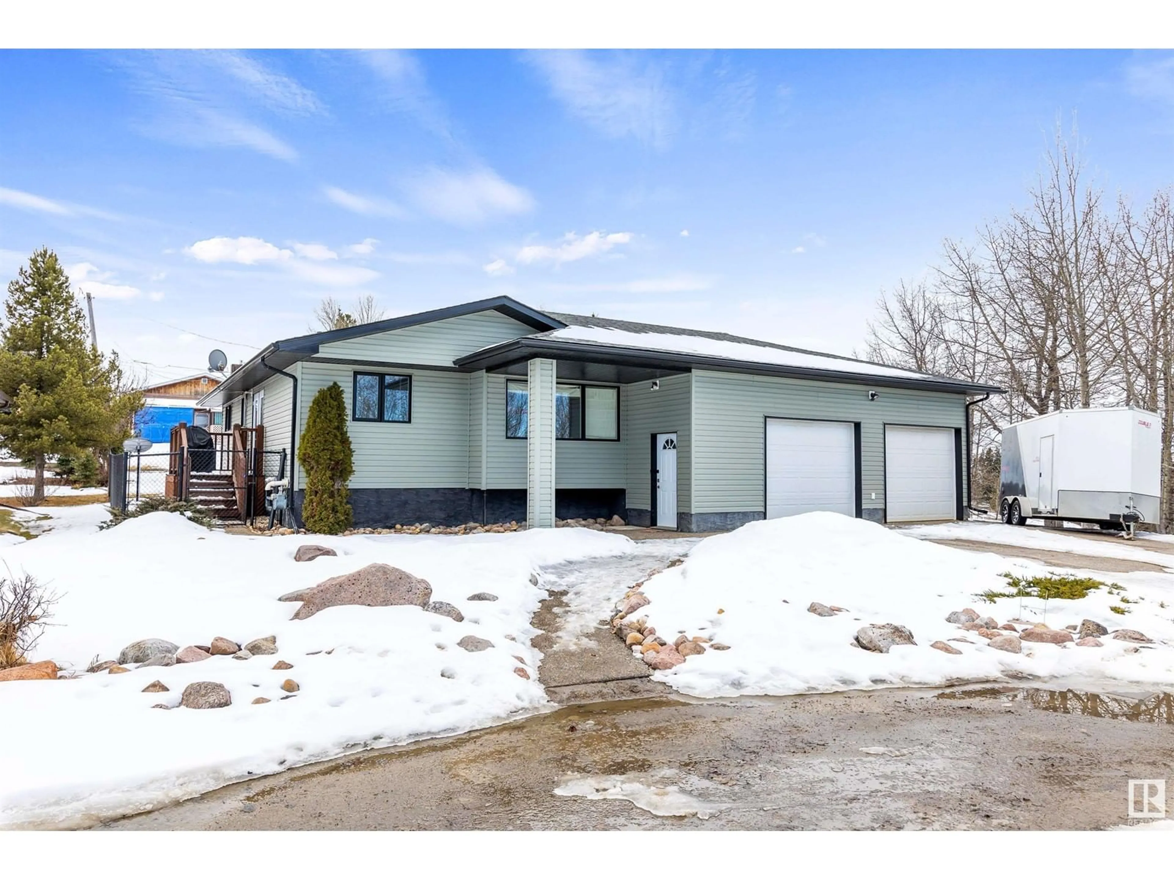 Unknown for 5035 48 AV, Evansburg Alberta T0E0T0