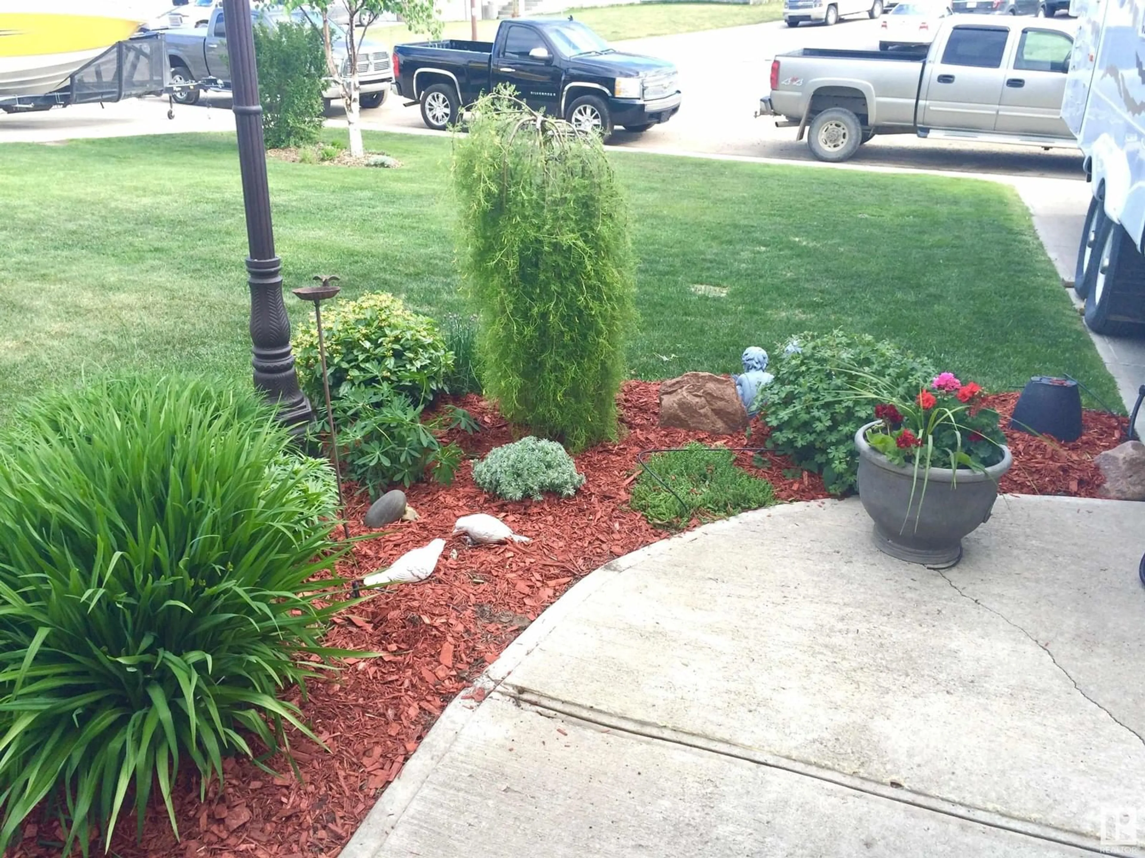 Patio, street for 702 20 AV, Cold Lake Alberta T9M1K3