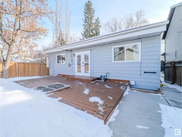 10952 75 AV NW, Edmonton 3