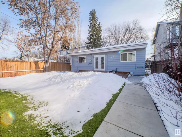 10952 75 AV NW, Edmonton 4