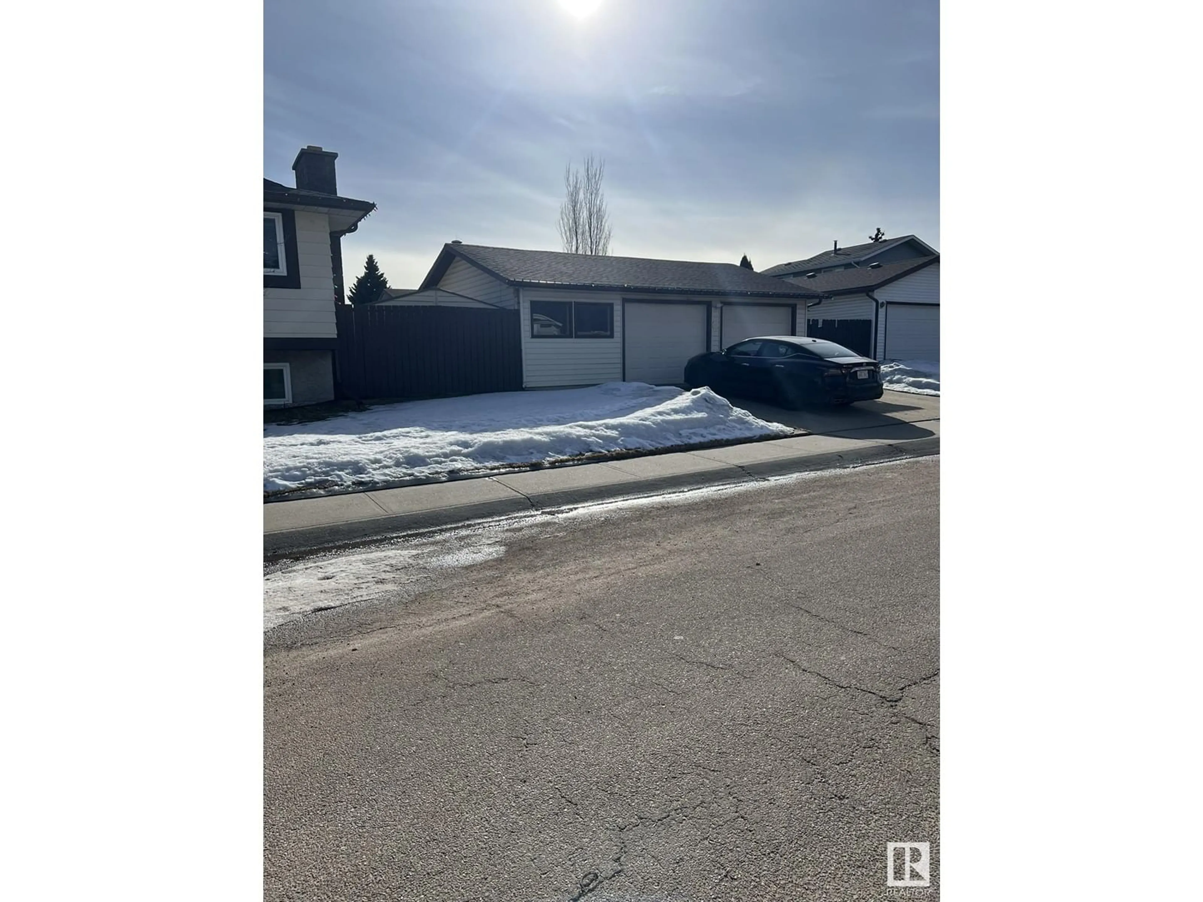 Unknown for 14536 26 ST, Edmonton Alberta T5Y1W7