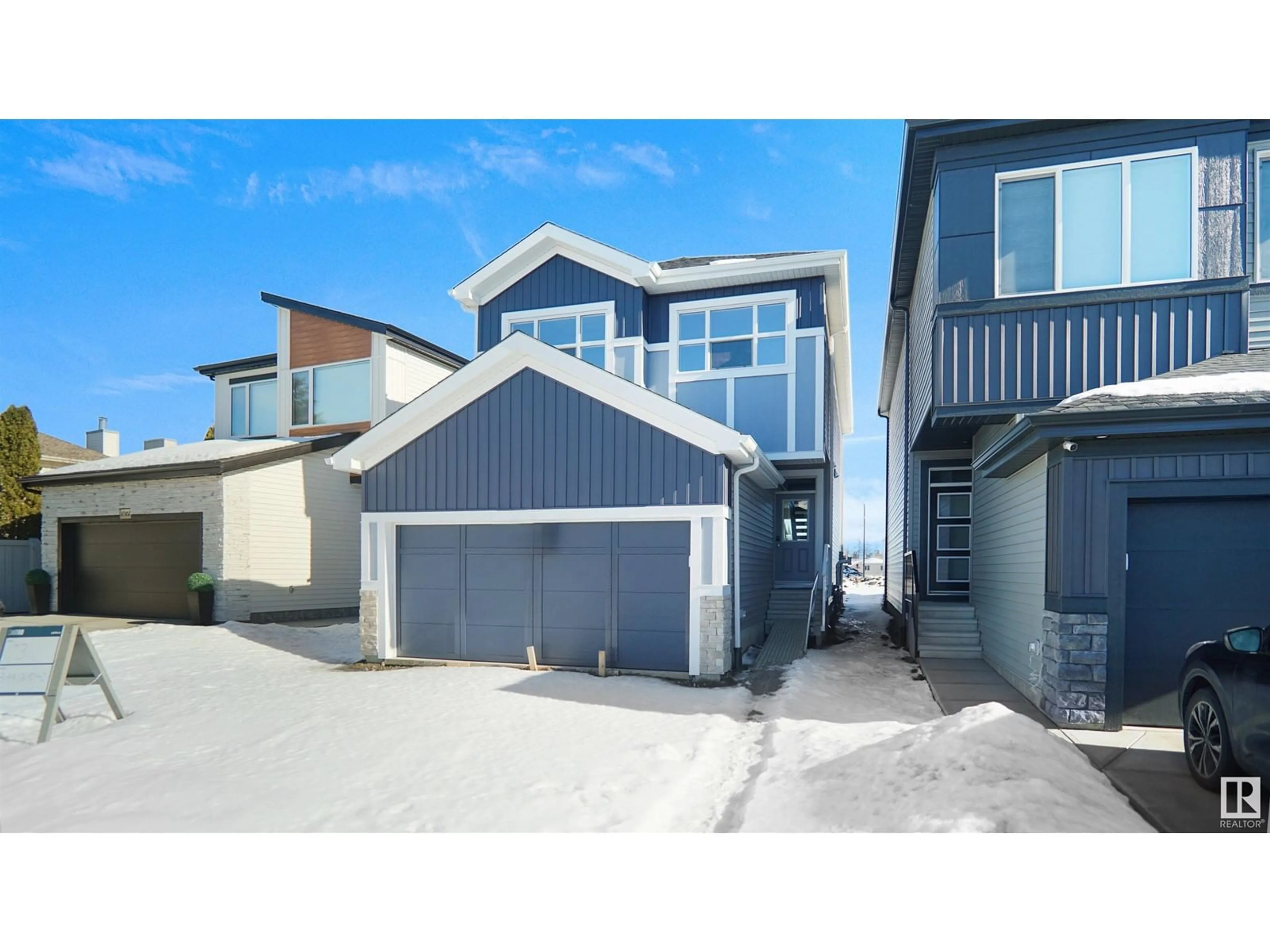 A pic from outside/outdoor area/front of a property/back of a property/a pic from drone, street for NW - 17370 98A ST, Edmonton Alberta T5X0M5