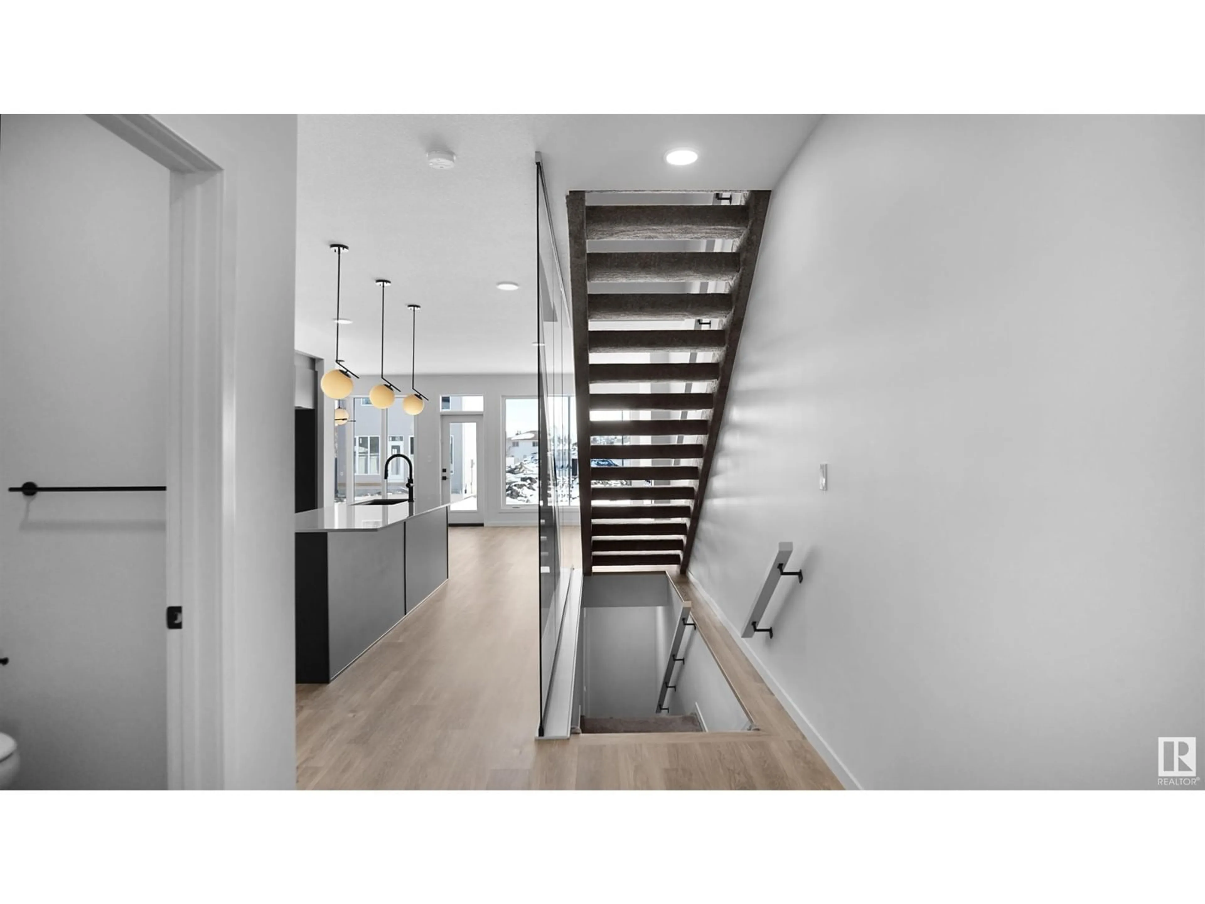 Stairs for NW - 17370 98A ST, Edmonton Alberta T5X0M5