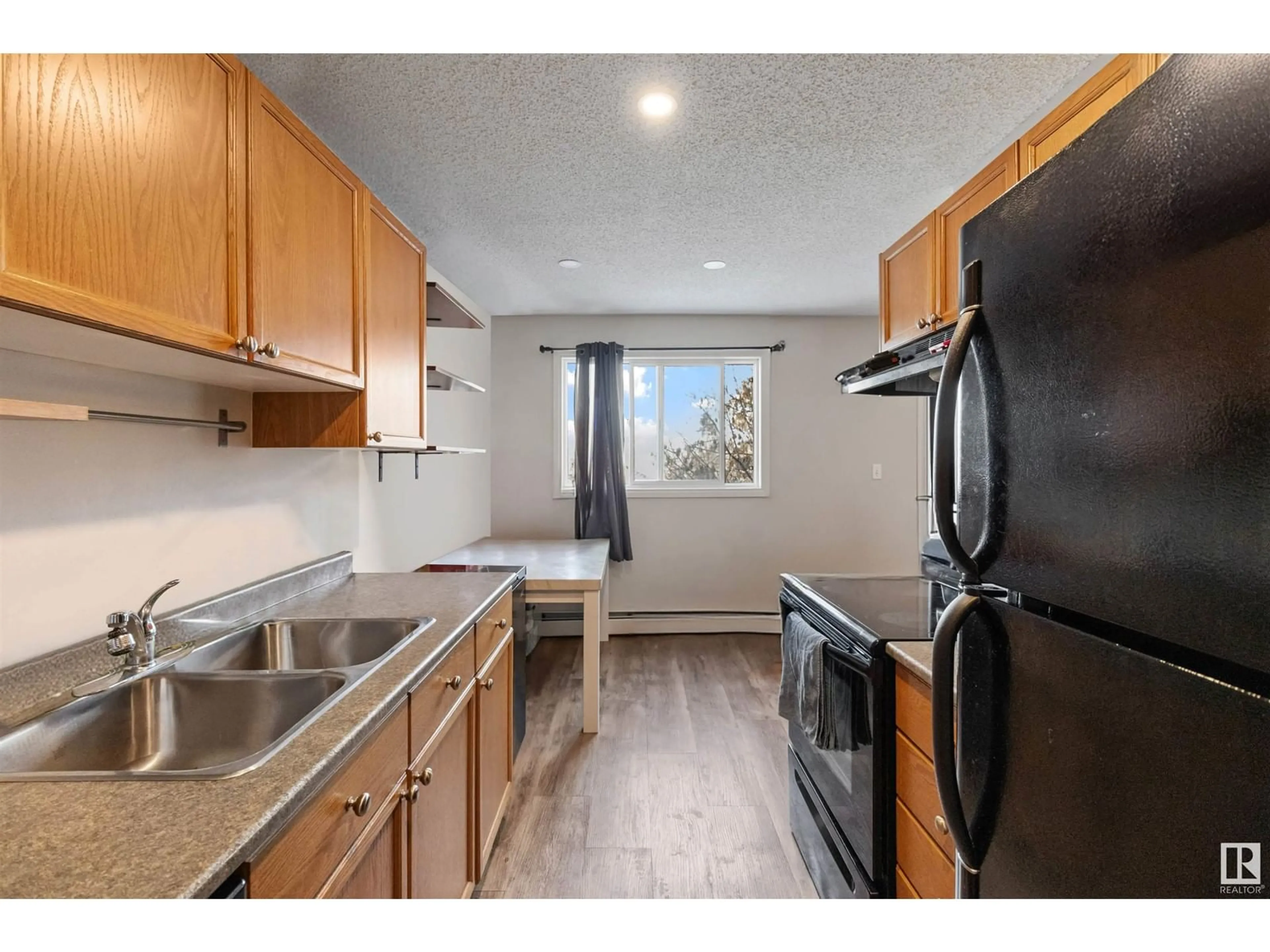Standard kitchen, unknown for #9 - 4616 47 ST, Leduc Alberta T9E4P1