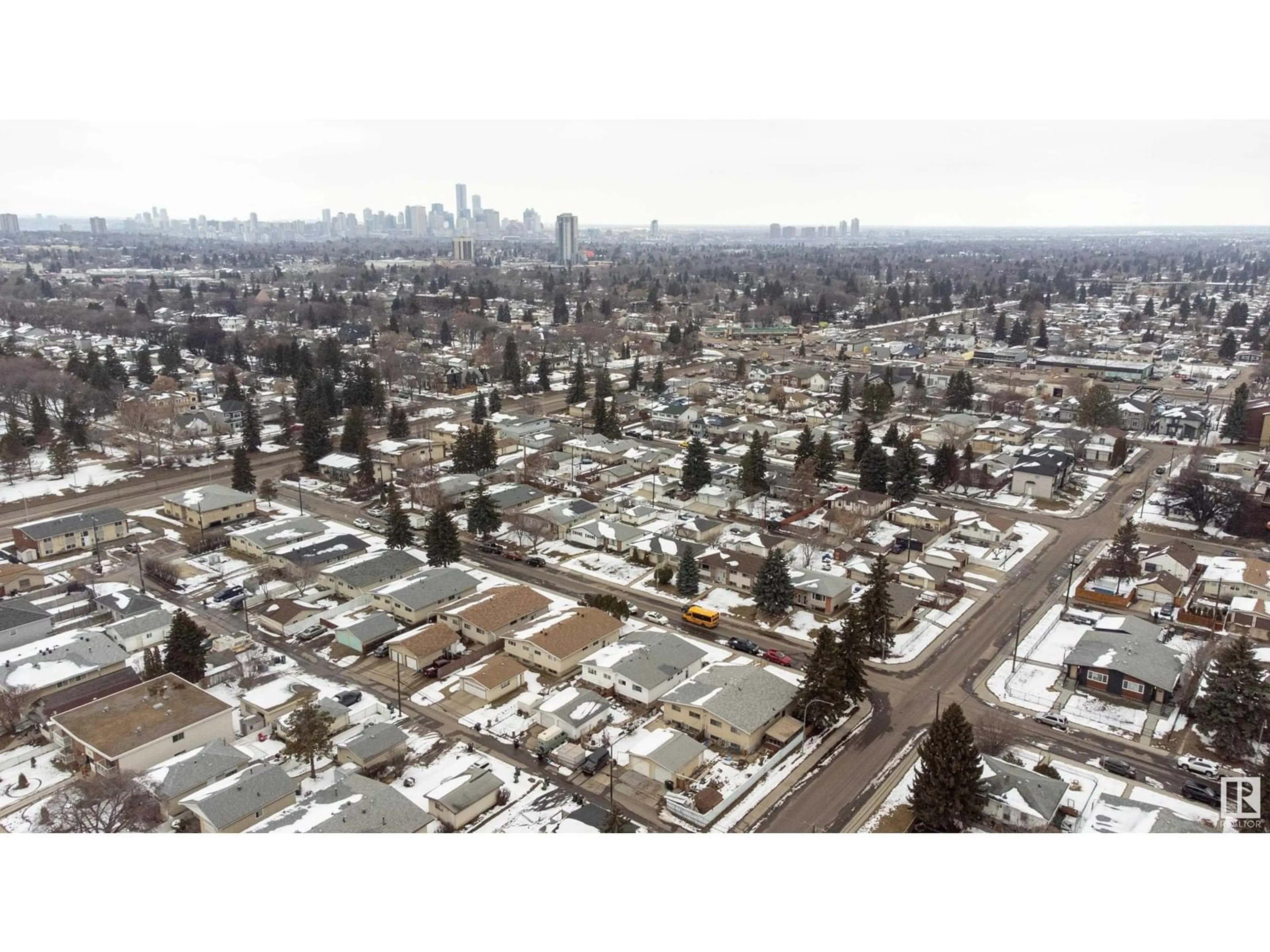 Floor plan for NW - 7311 7313 79 AV, Edmonton Alberta T6B0C4