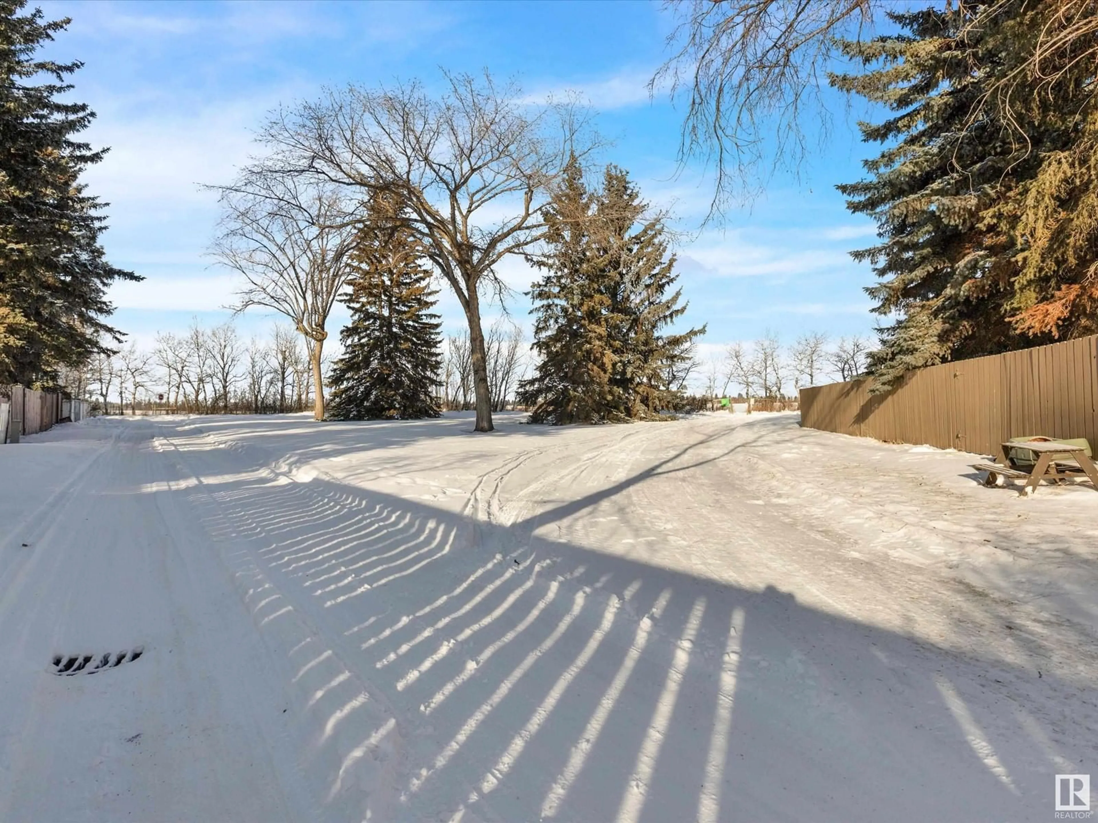 Unknown for 5219 125 ST, Edmonton Alberta T6H3V7