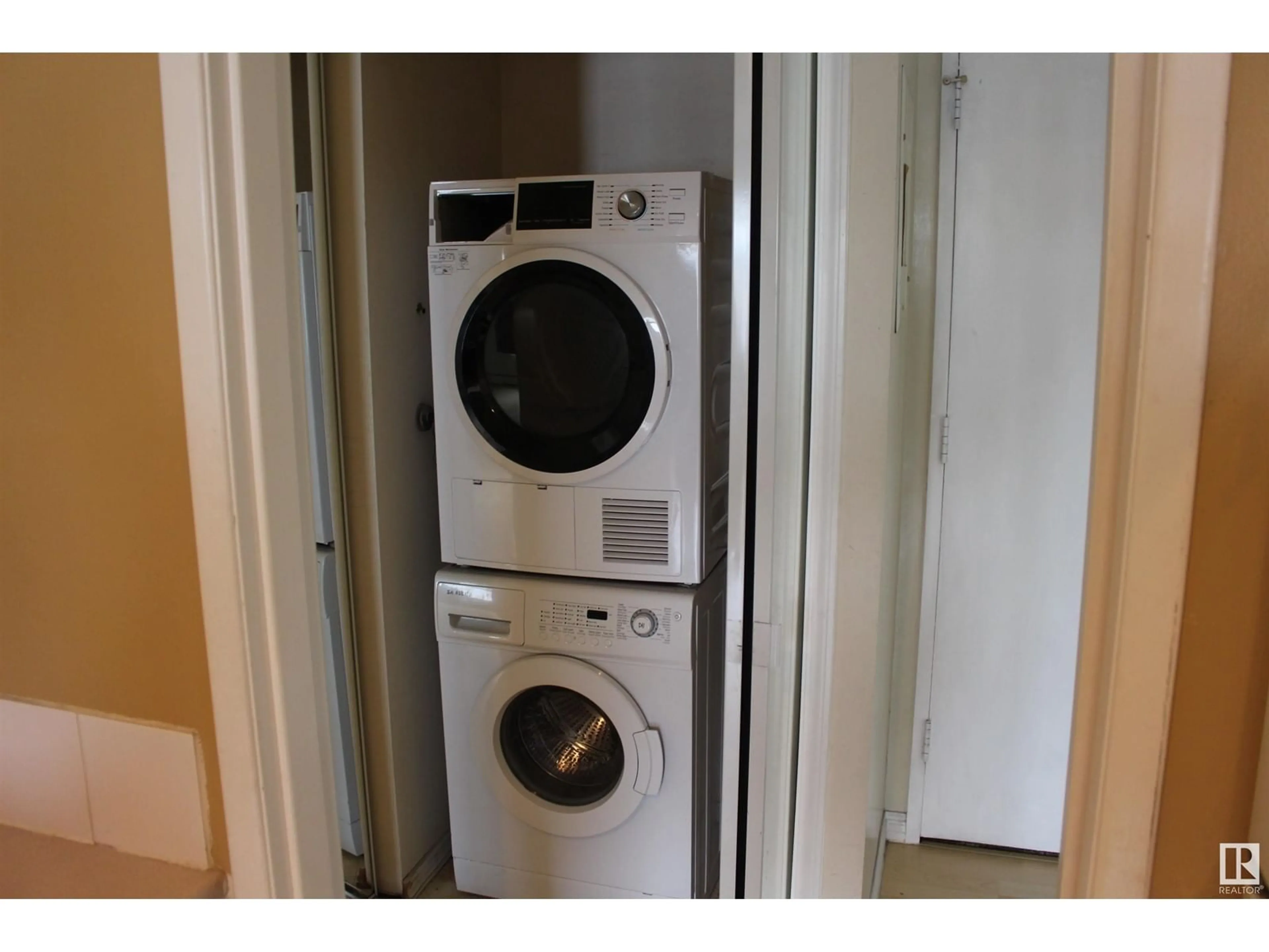 Laundry room for 308 - 11460 40 AV, Edmonton Alberta T6J0J5