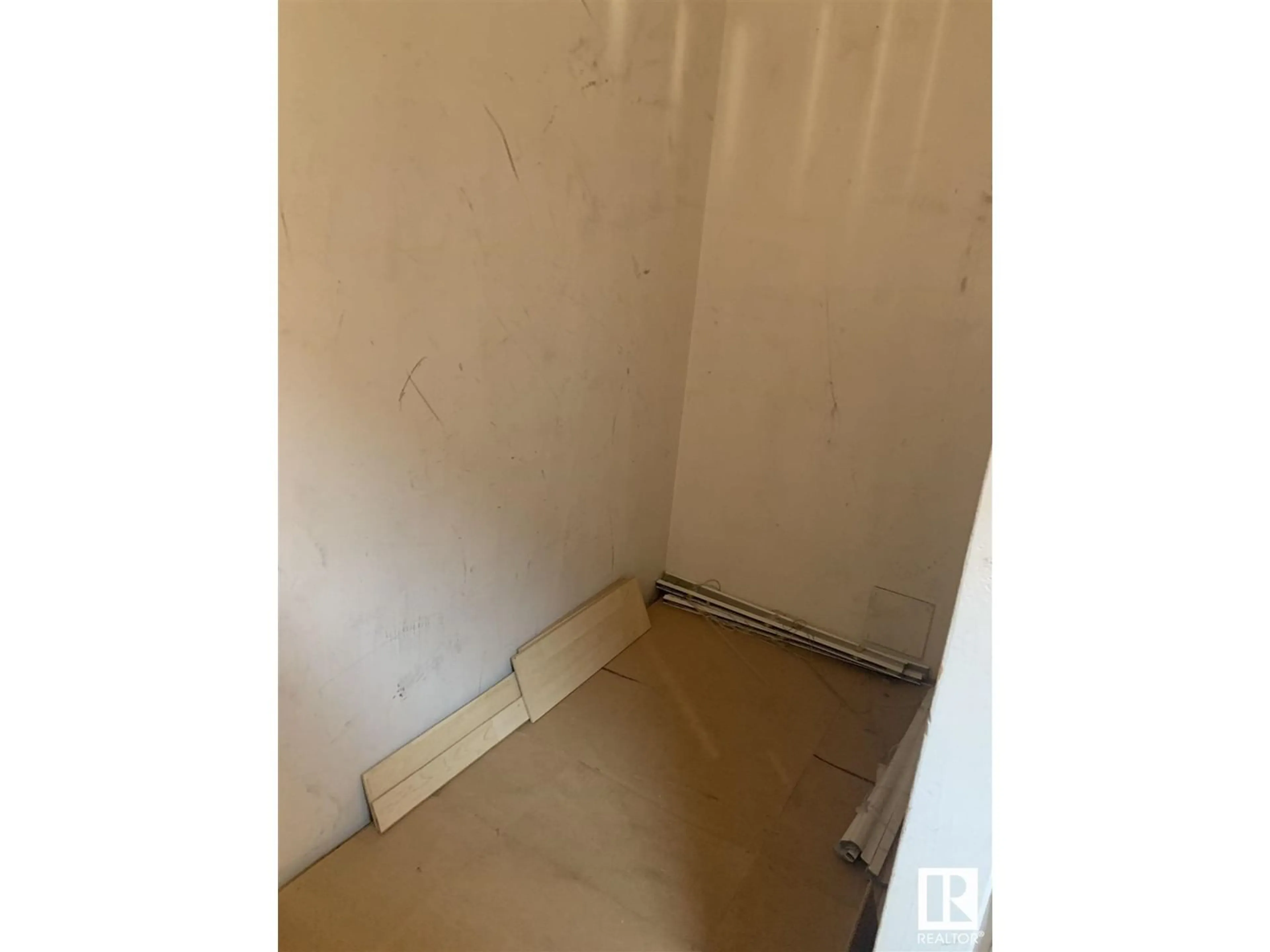 A pic of a room for 308 - 11460 40 AV, Edmonton Alberta T6J0J5