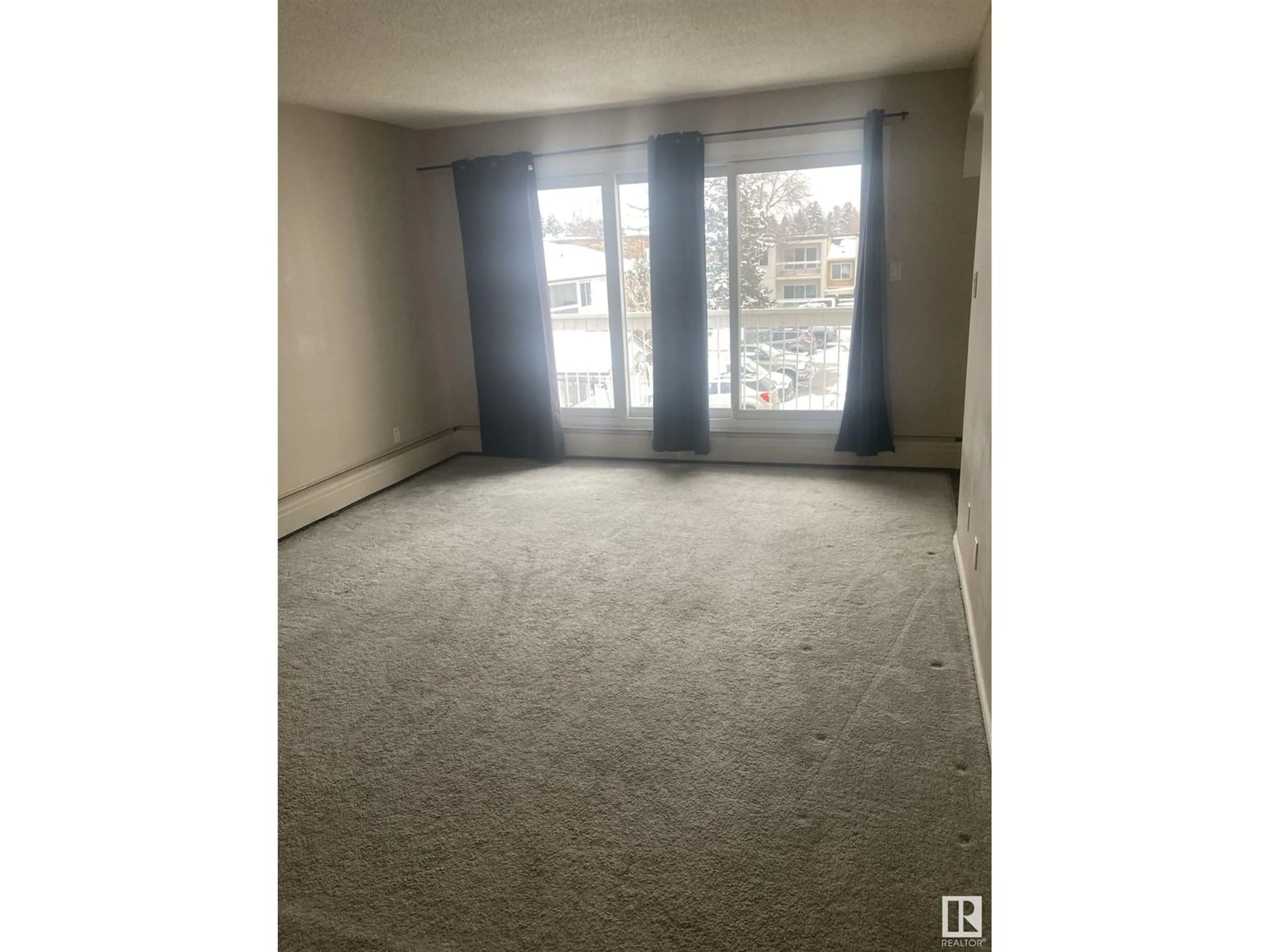 A pic of a room for 308 - 11460 40 AV, Edmonton Alberta T6J0J5