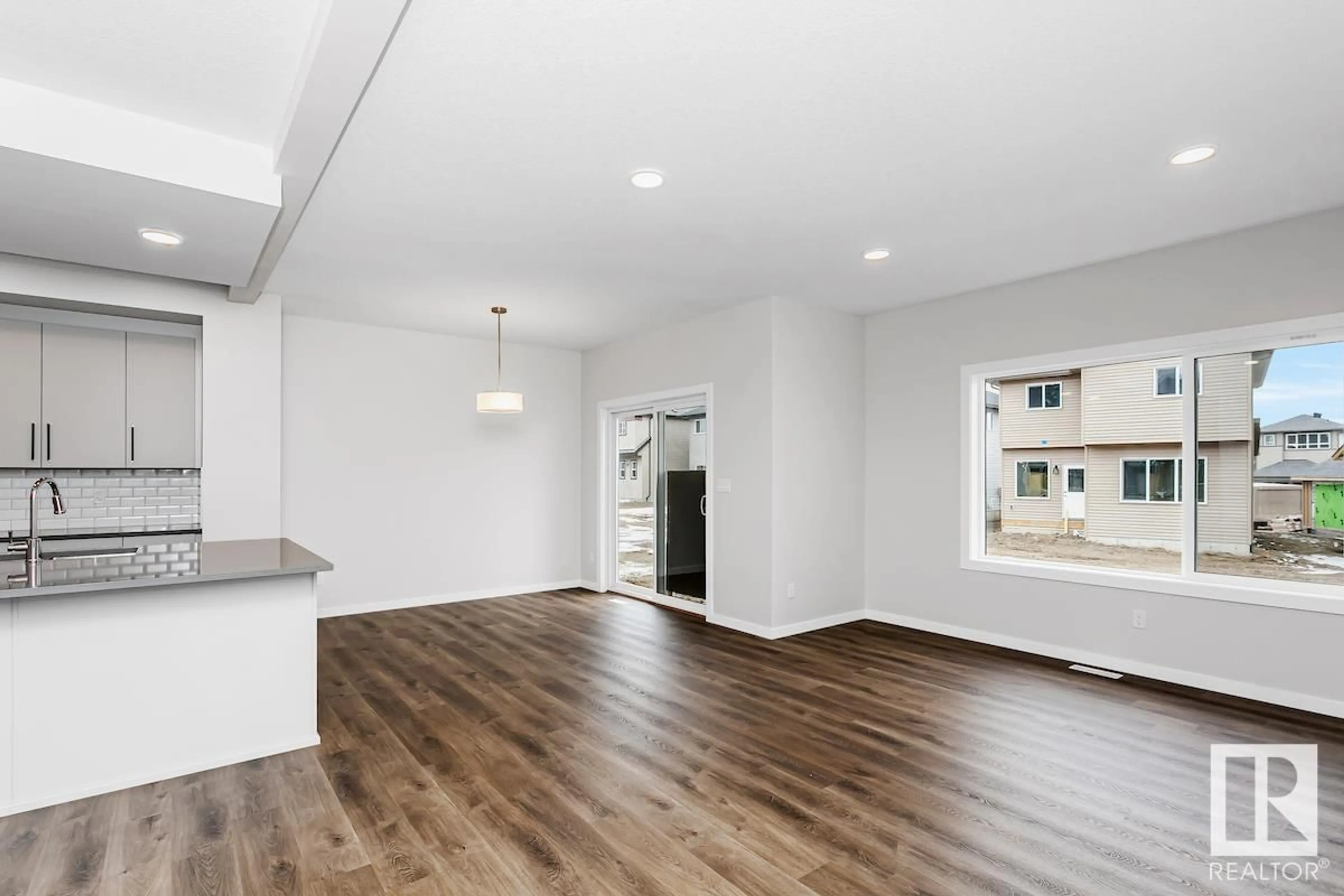 Unknown for NW - 17424 2 ST, Edmonton Alberta T5Y4G6