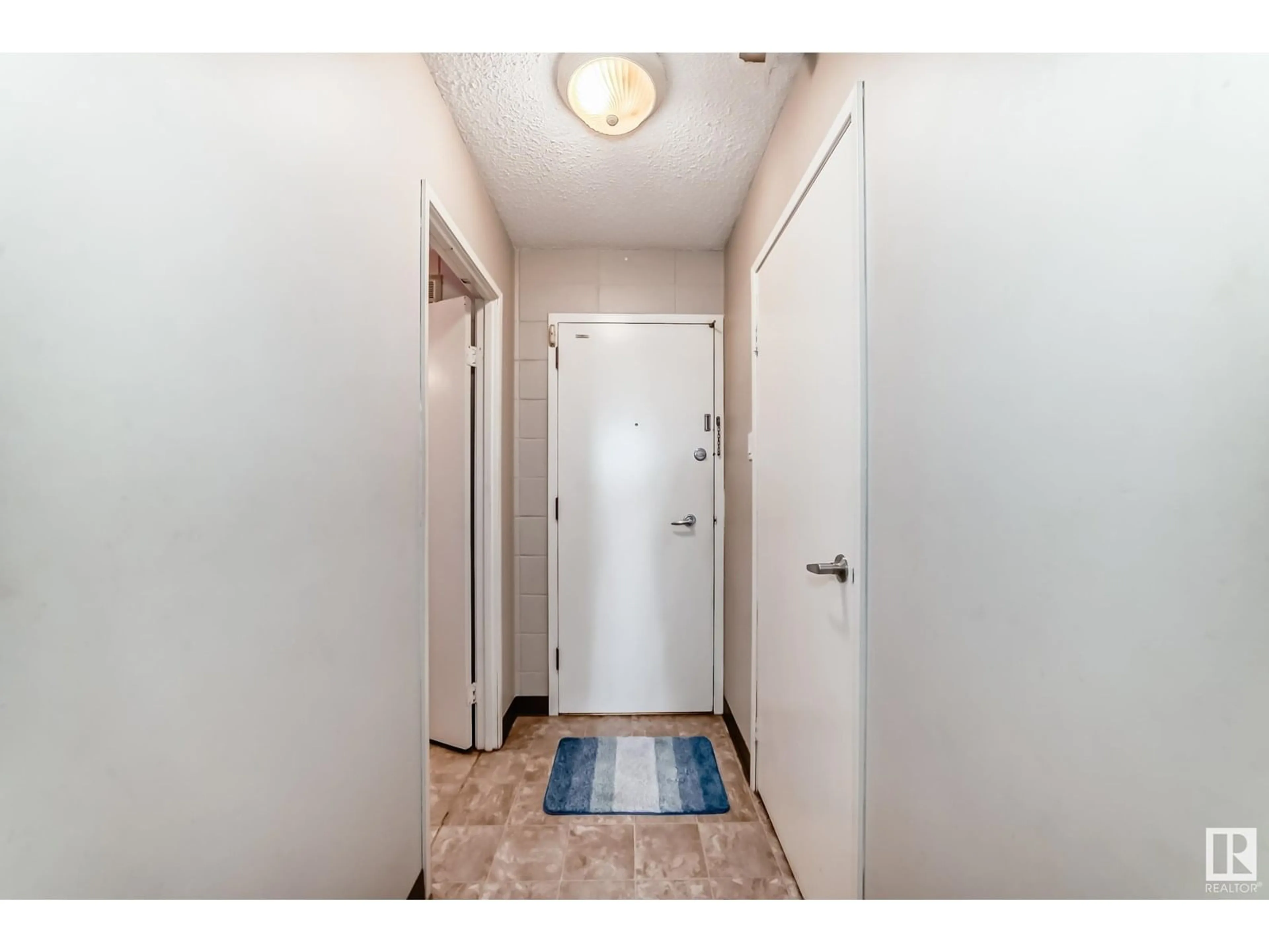 Indoor entryway for 421 - 10616 156 ST, Edmonton Alberta T5P2S1