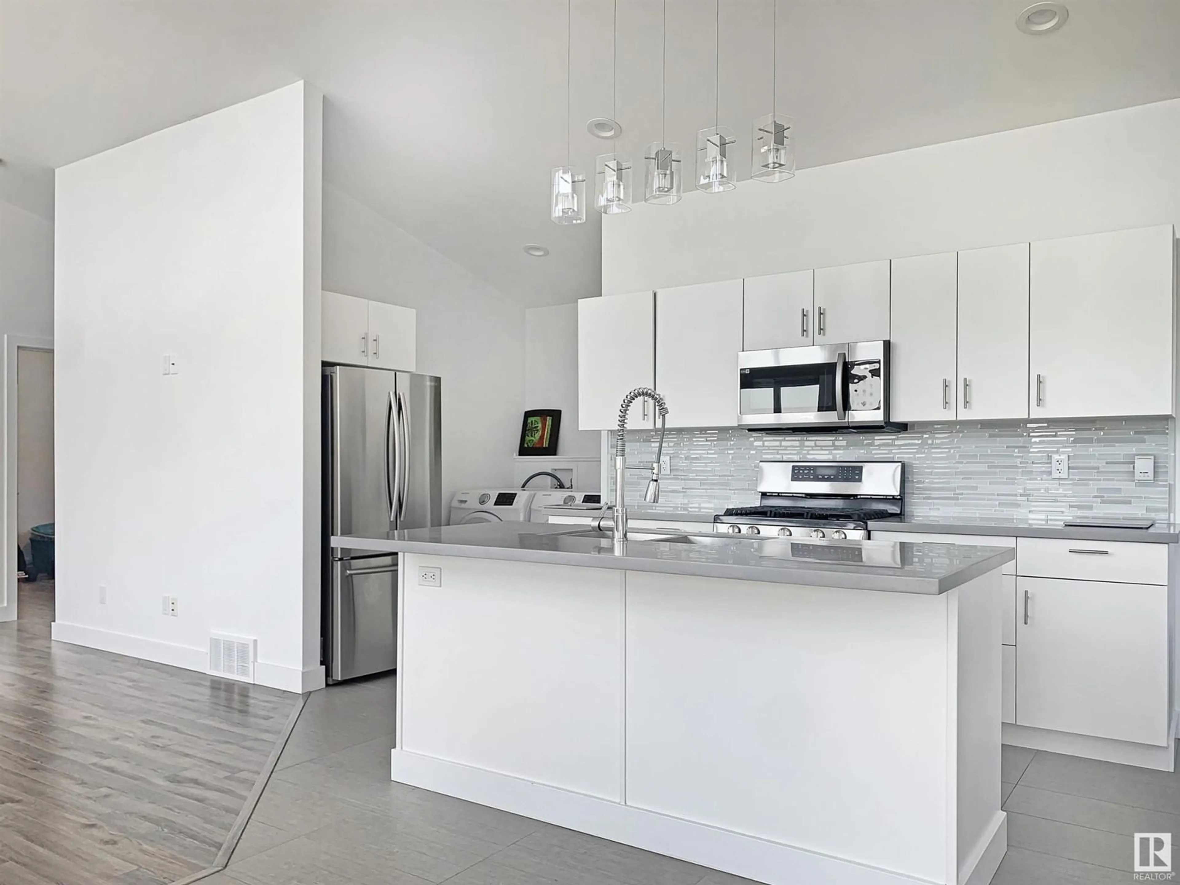 Open concept kitchen, unknown for 162 PEACE RIVER AV, Rural Big Lakes M.D. Alberta T0G1J0