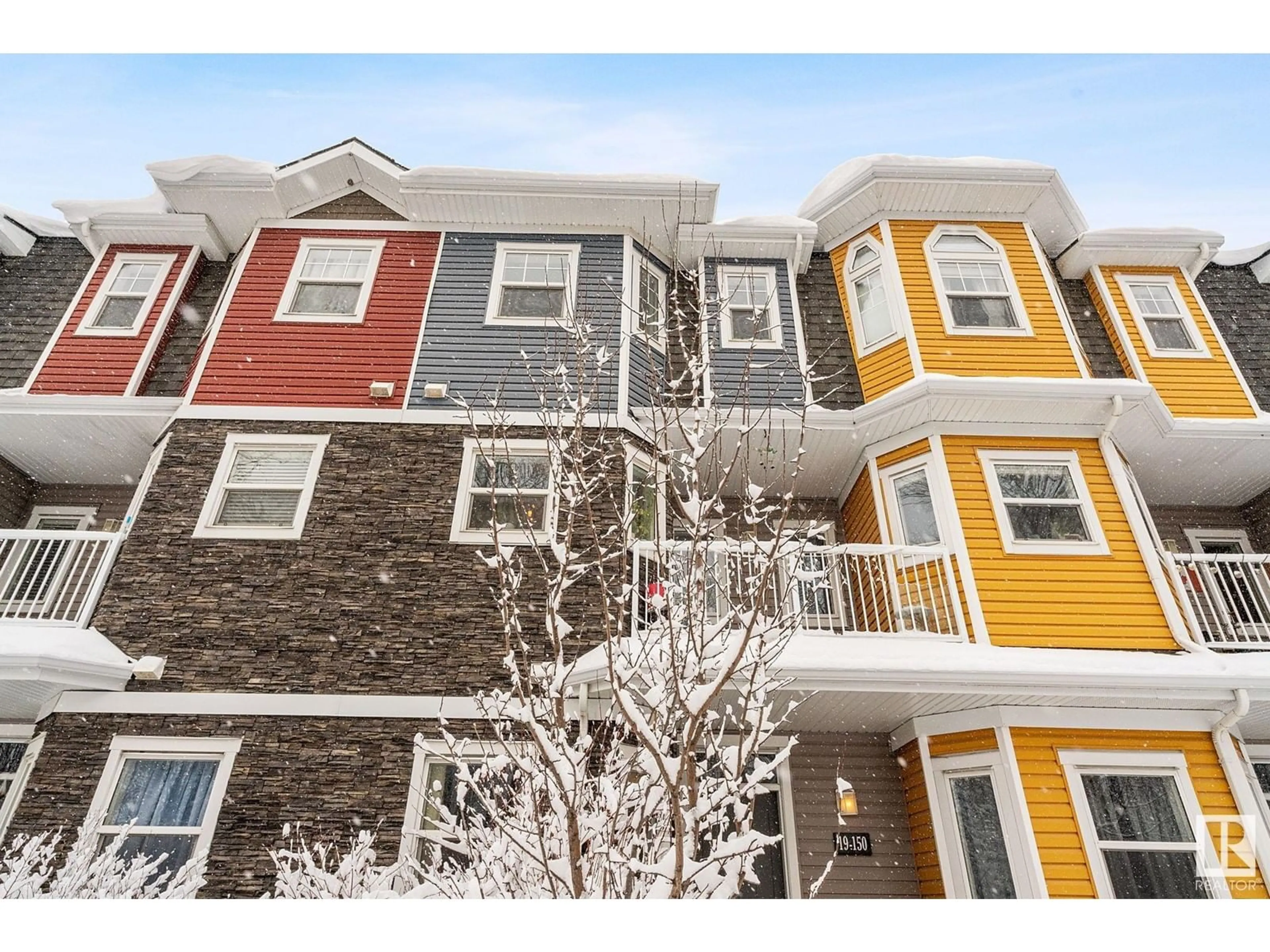 Home with vinyl exterior material, street for N - 19 150 EVERITT DR, St. Albert Alberta T8N4G3