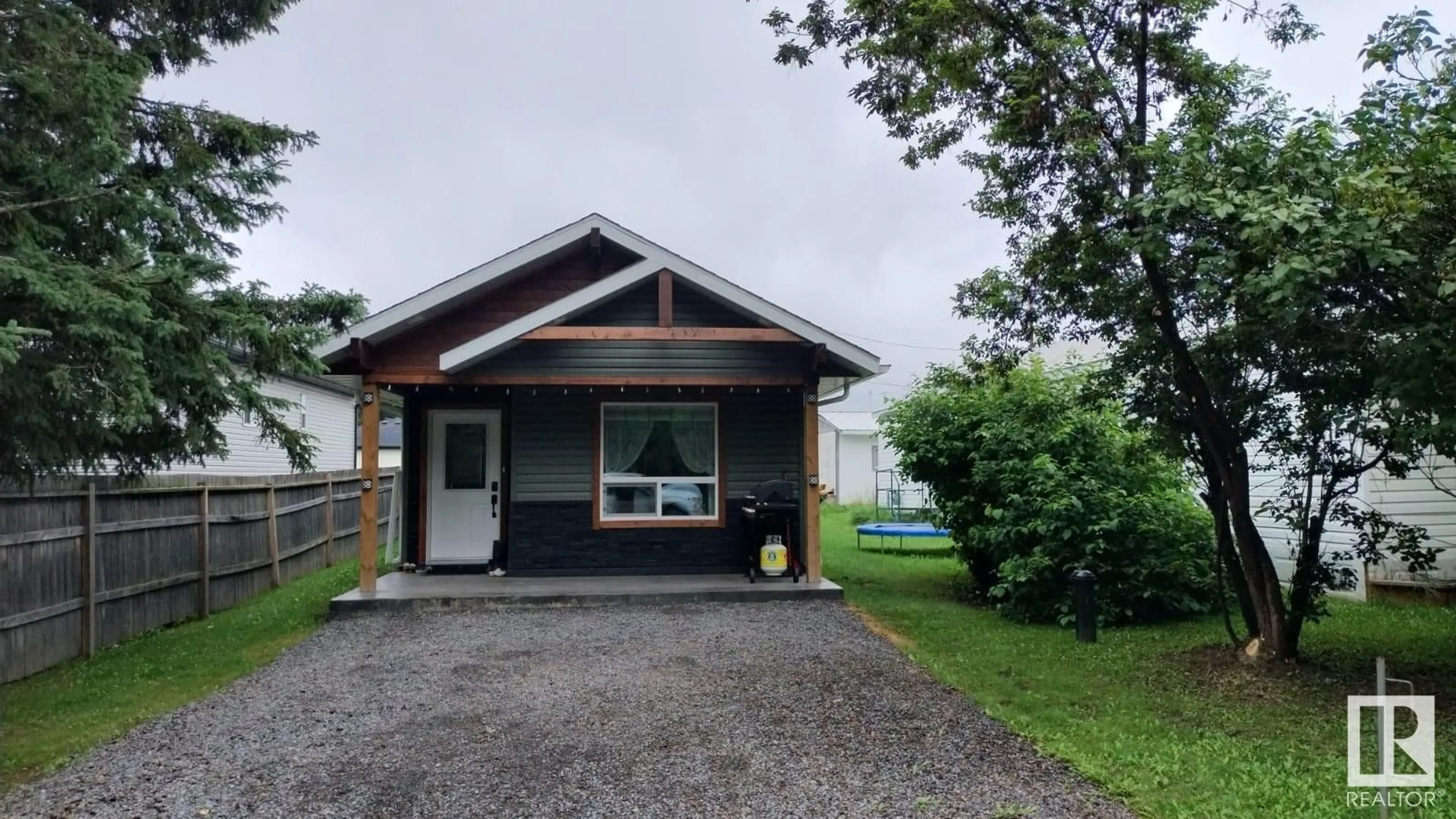 Unknown for 4910 50 ST, Peers Alberta T0E1W0