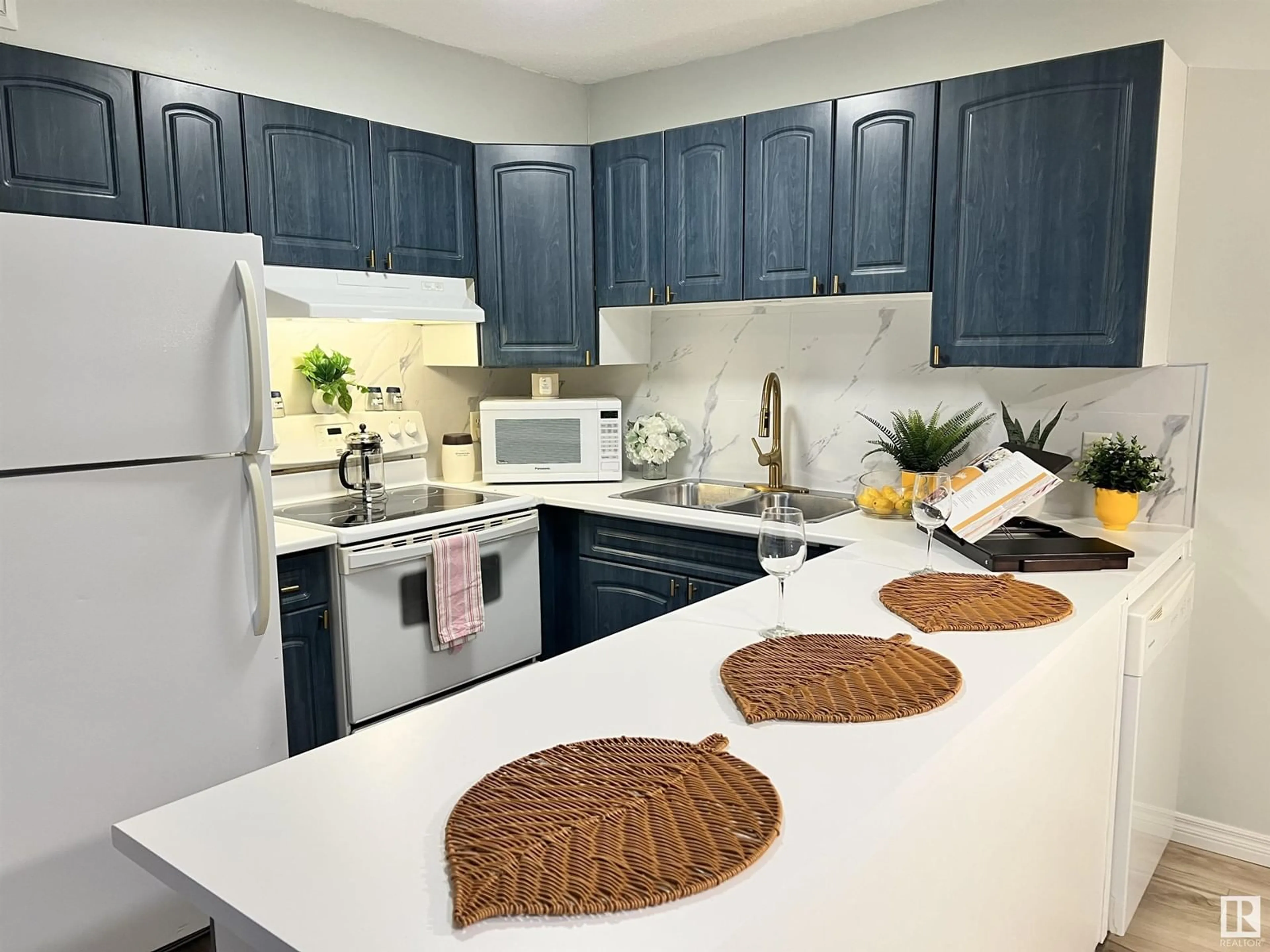 Open concept kitchen, unknown for #102 - 11825 71 ST, Edmonton Alberta T5B1W4