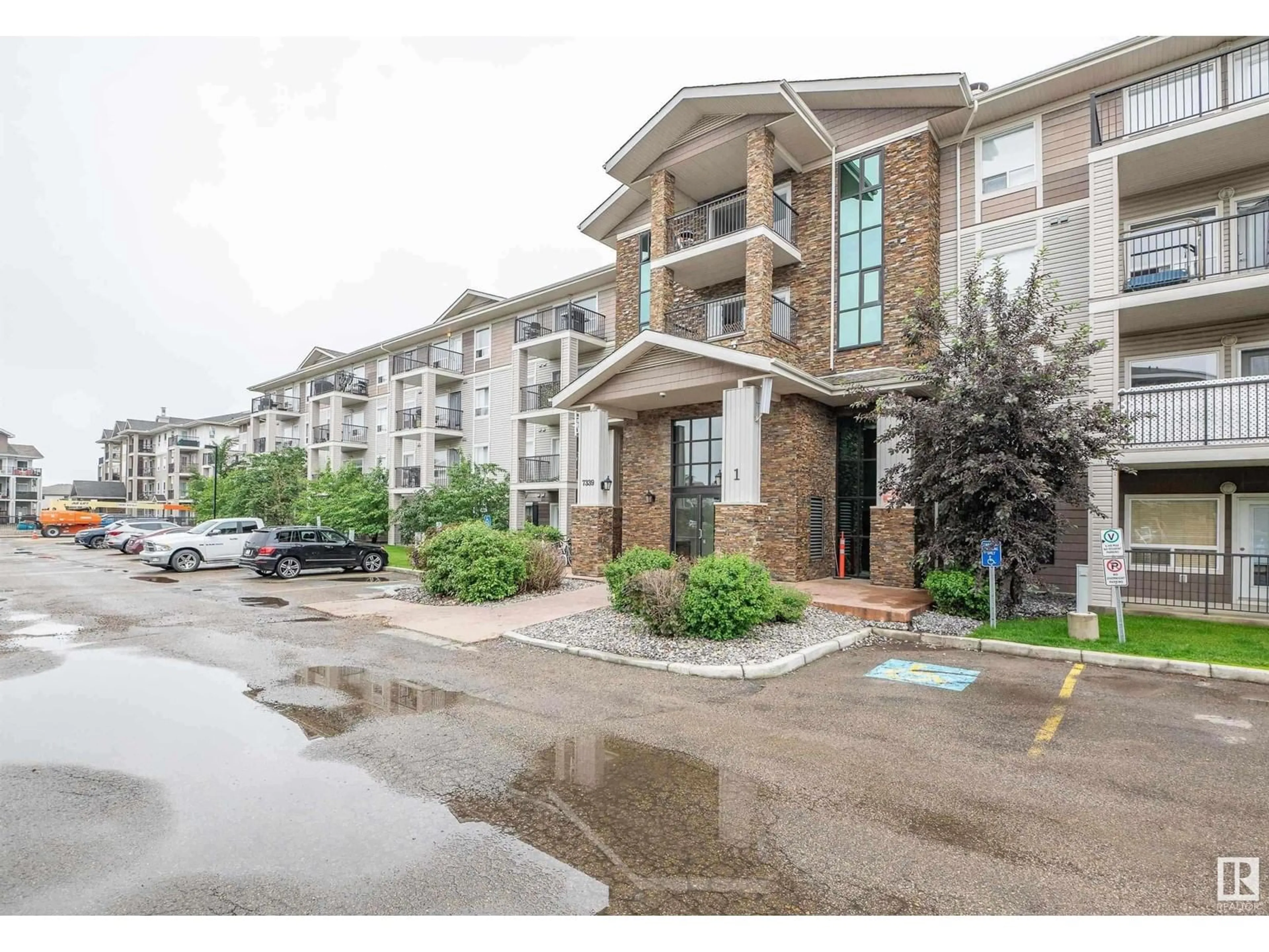 Unknown for 1104 - 7339 SOUTH TERWILLEGAR DR, Edmonton Alberta T6R0E1