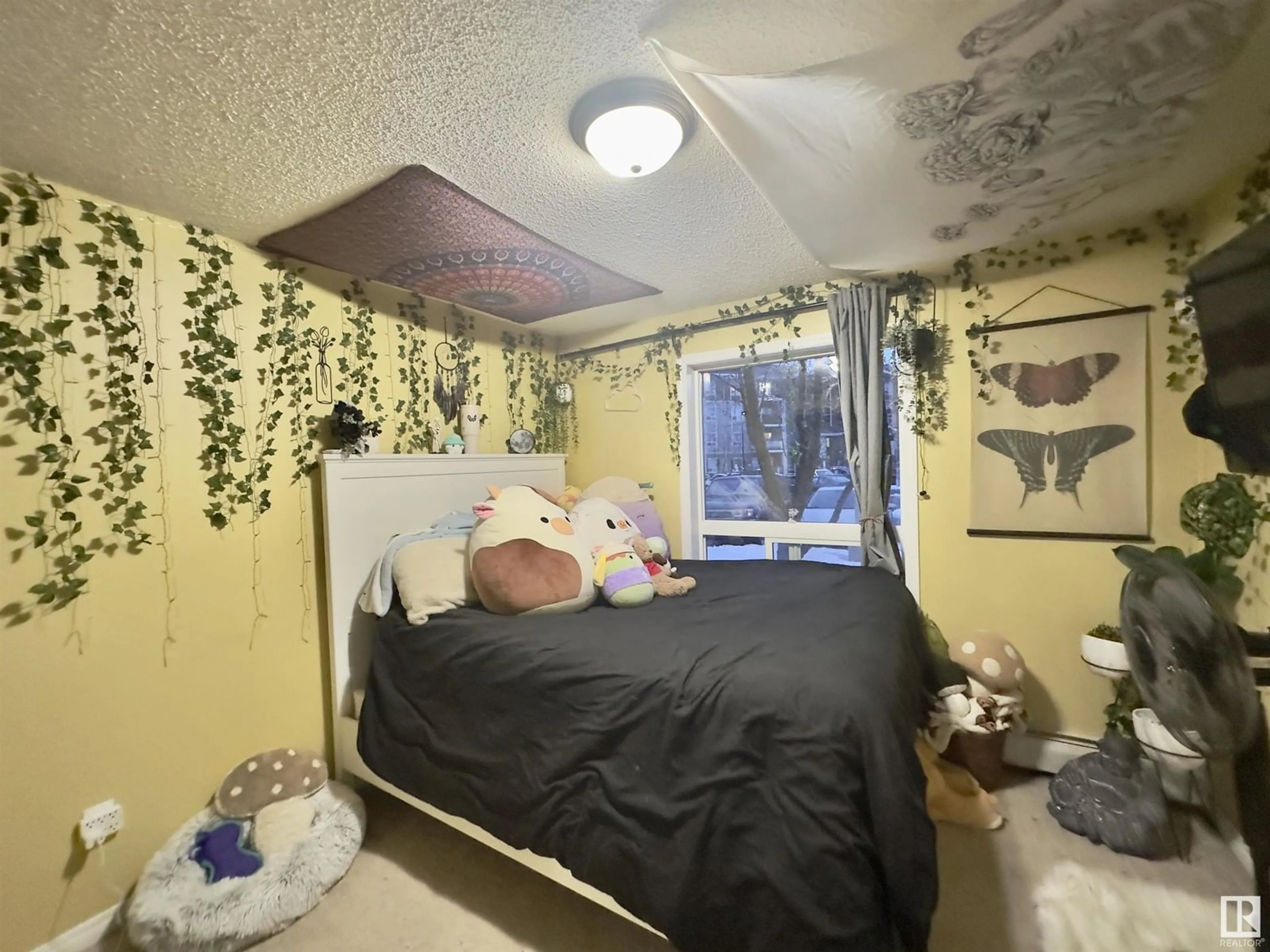 A pic of a room for 1104 - 7339 SOUTH TERWILLEGAR DR, Edmonton Alberta T6R0E1