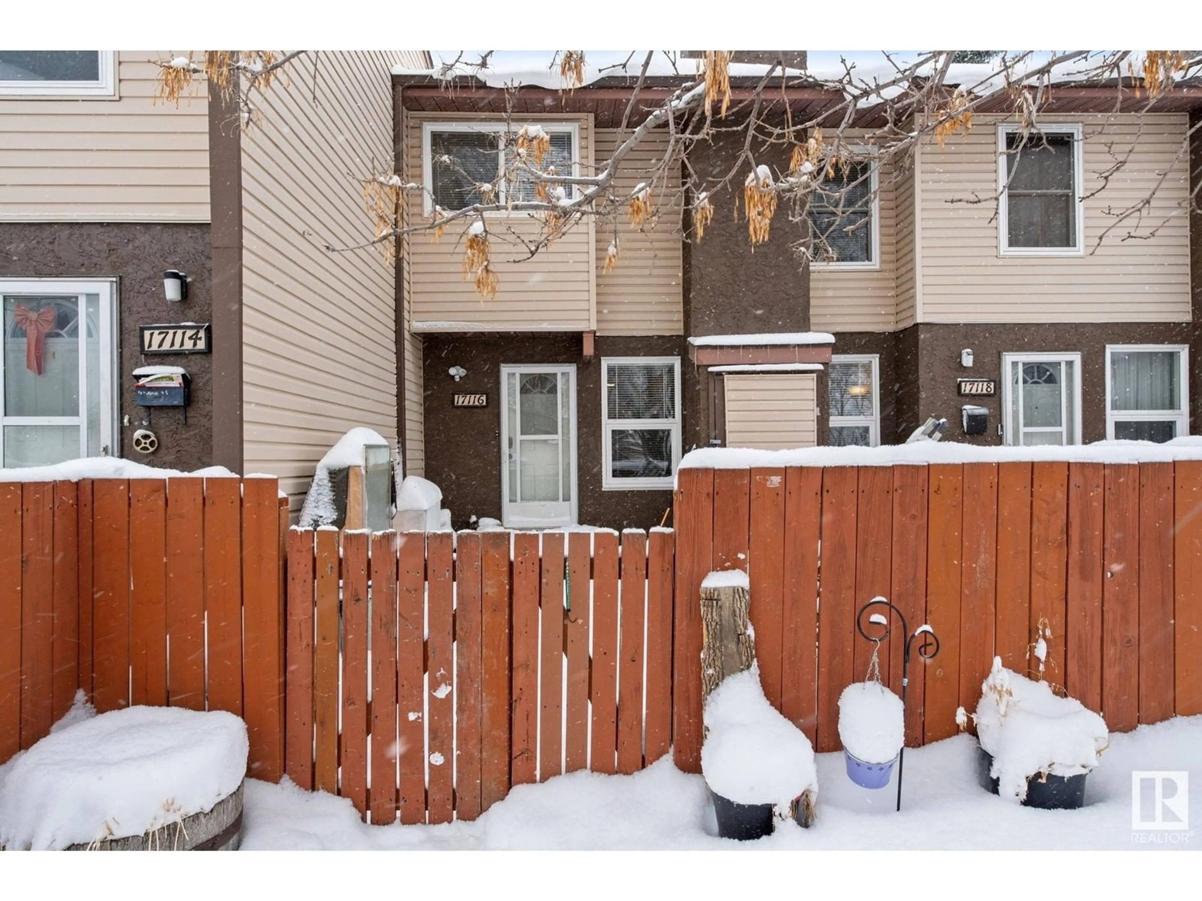Patio, street for 17116 108 ST, Edmonton Alberta T5X3C6