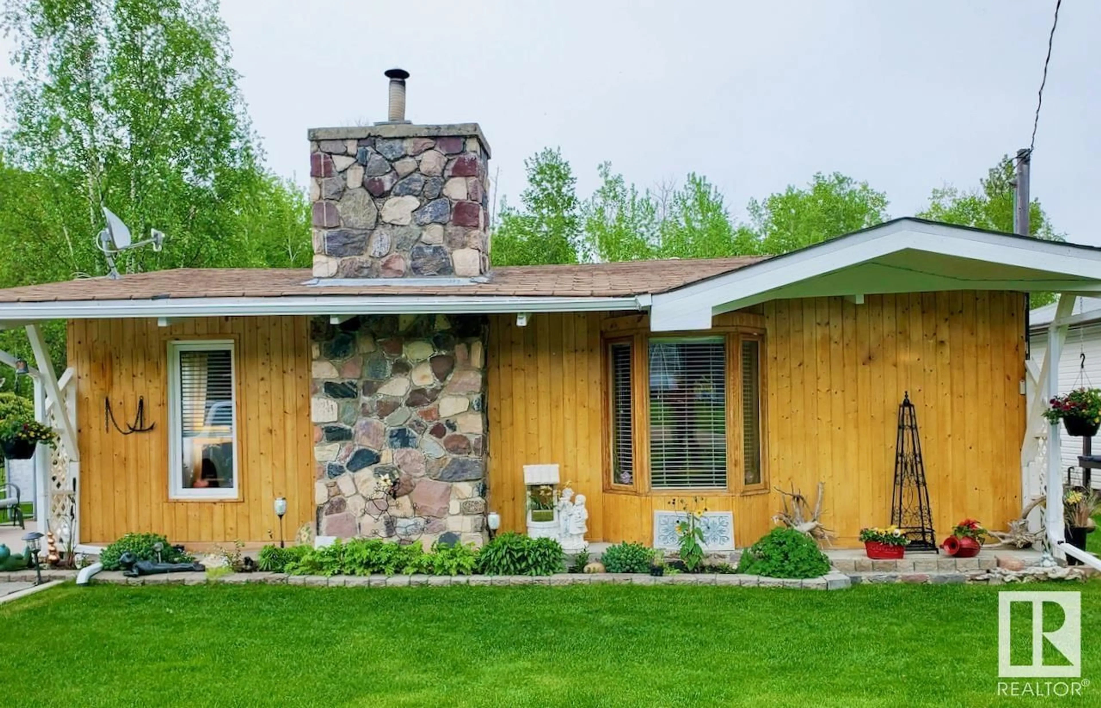 Unknown for 705 7TH ST, Rural Lac Ste. Anne County Alberta T0E0A0