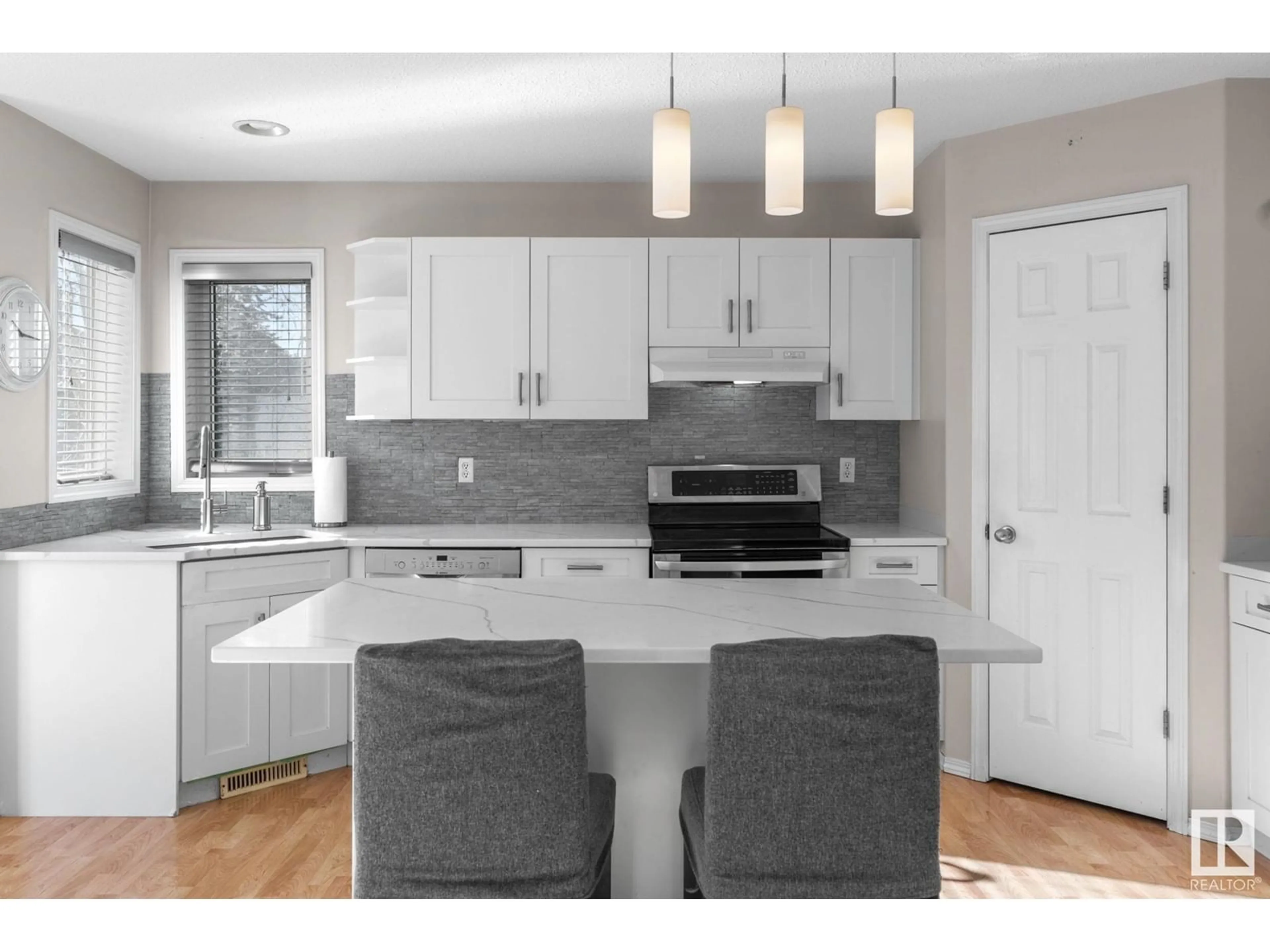 Open concept kitchen, unknown for 523 HUNTERS GR, Edmonton Alberta T6R3B6