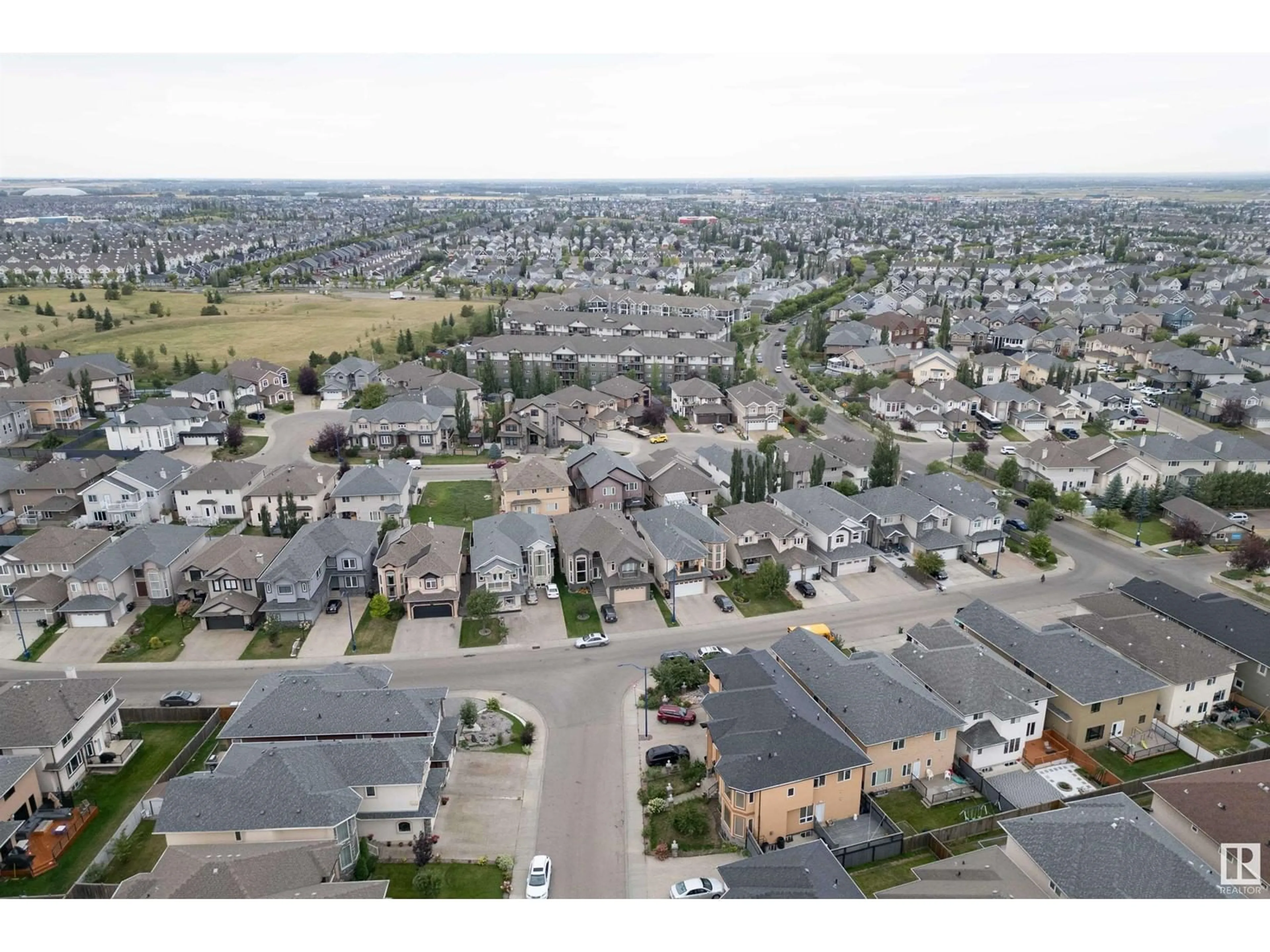 A pic from outside/outdoor area/front of a property/back of a property/a pic from drone, street for SW - 1527 67 ST, Edmonton Alberta T6X0G8