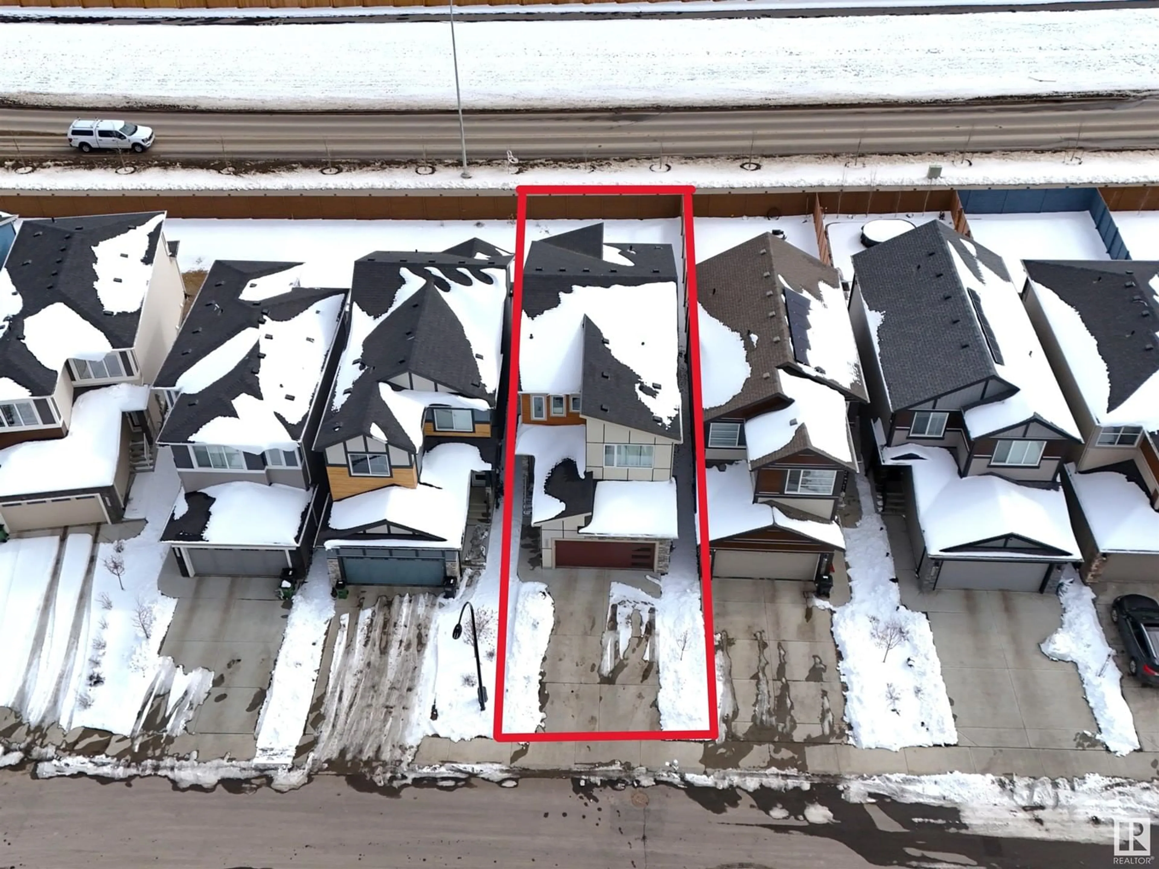 A pic from outside/outdoor area/front of a property/back of a property/a pic from drone, building for SW - 523 35 ST, Edmonton Alberta T6X2W6