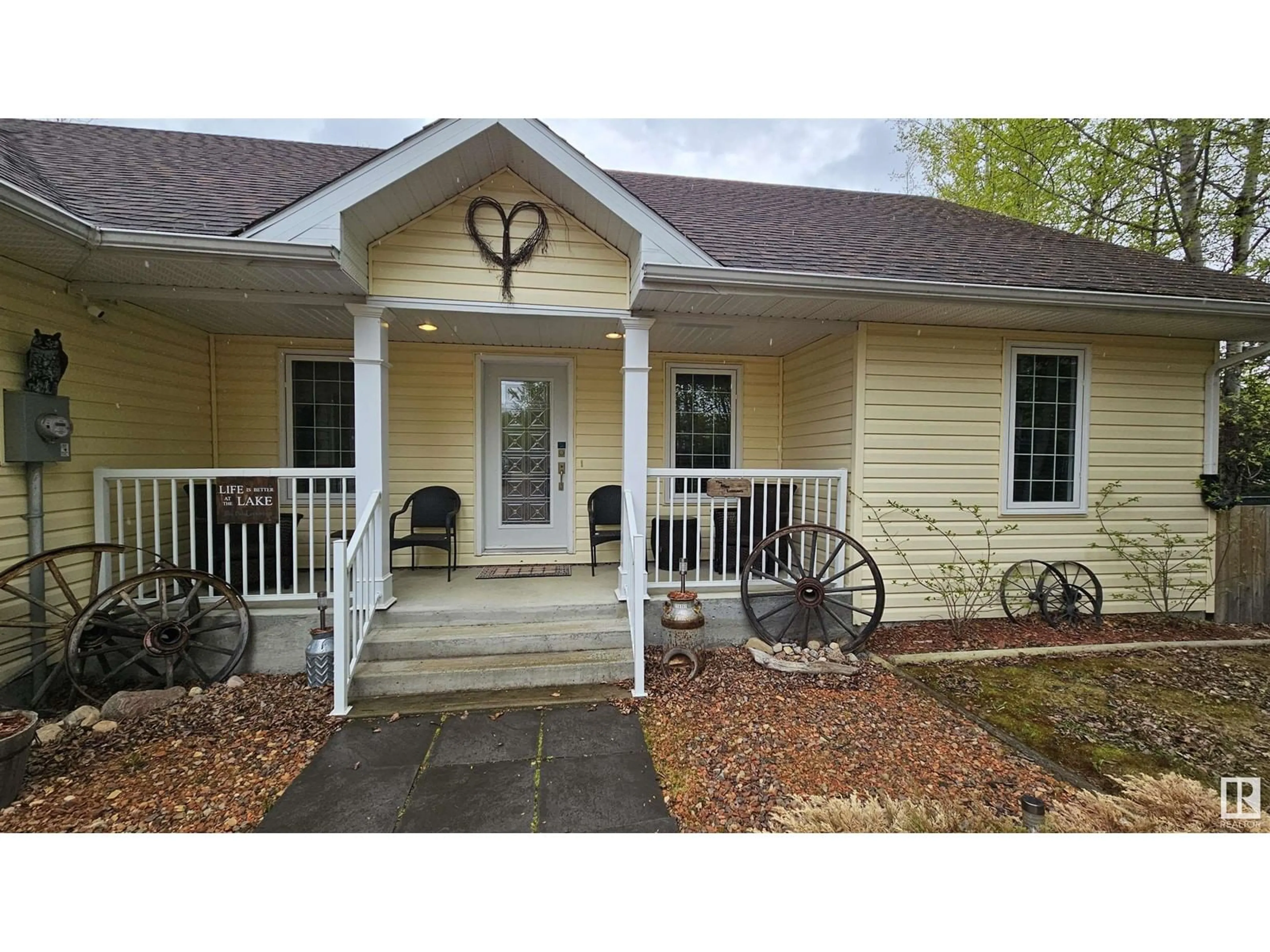 Home with vinyl exterior material, unknown for 7 ANDREW DR, Rural Athabasca County Alberta T0A0M0