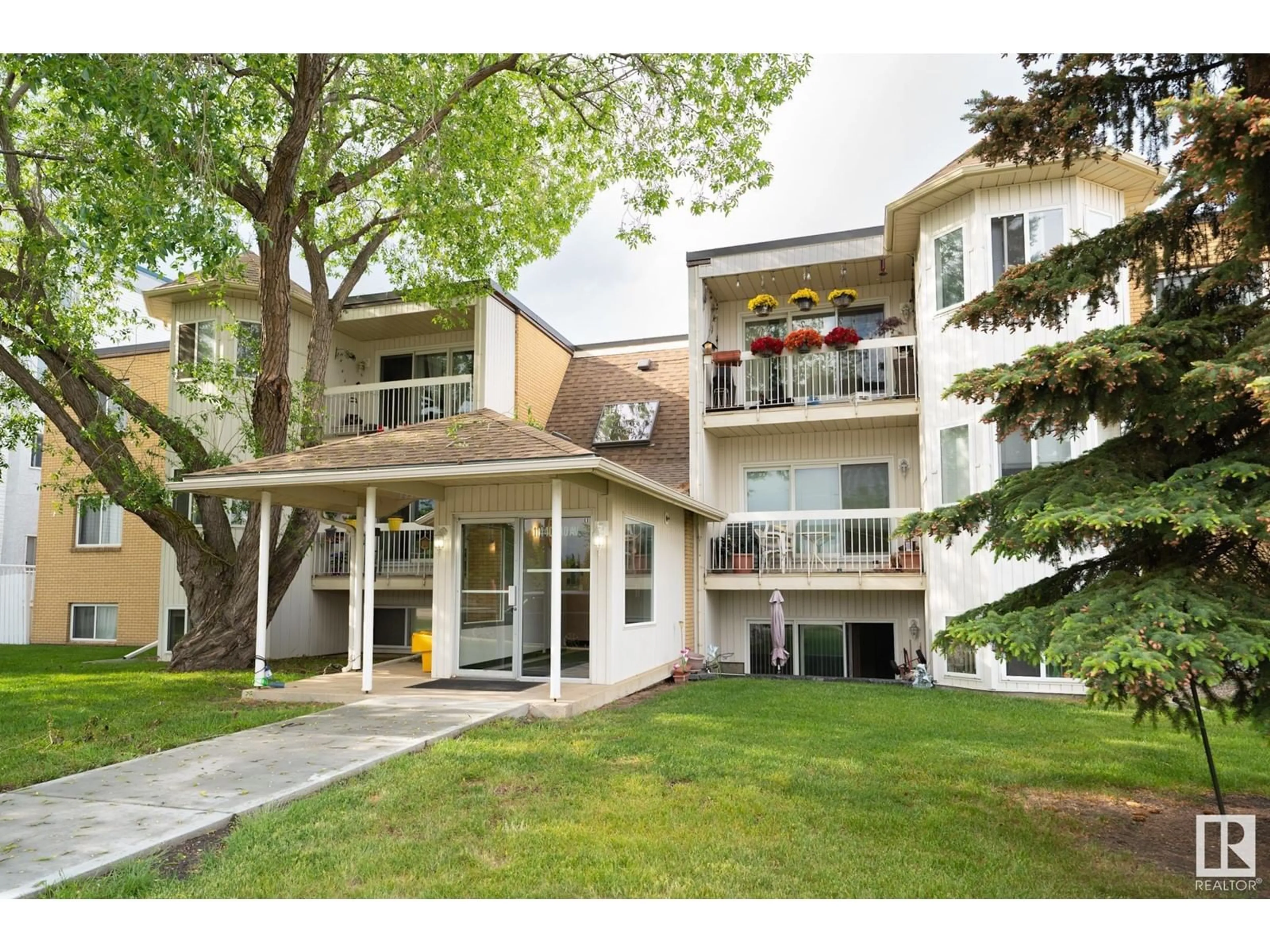 Unknown for 307 - 11440 40 AV, Edmonton Alberta T6J0R5