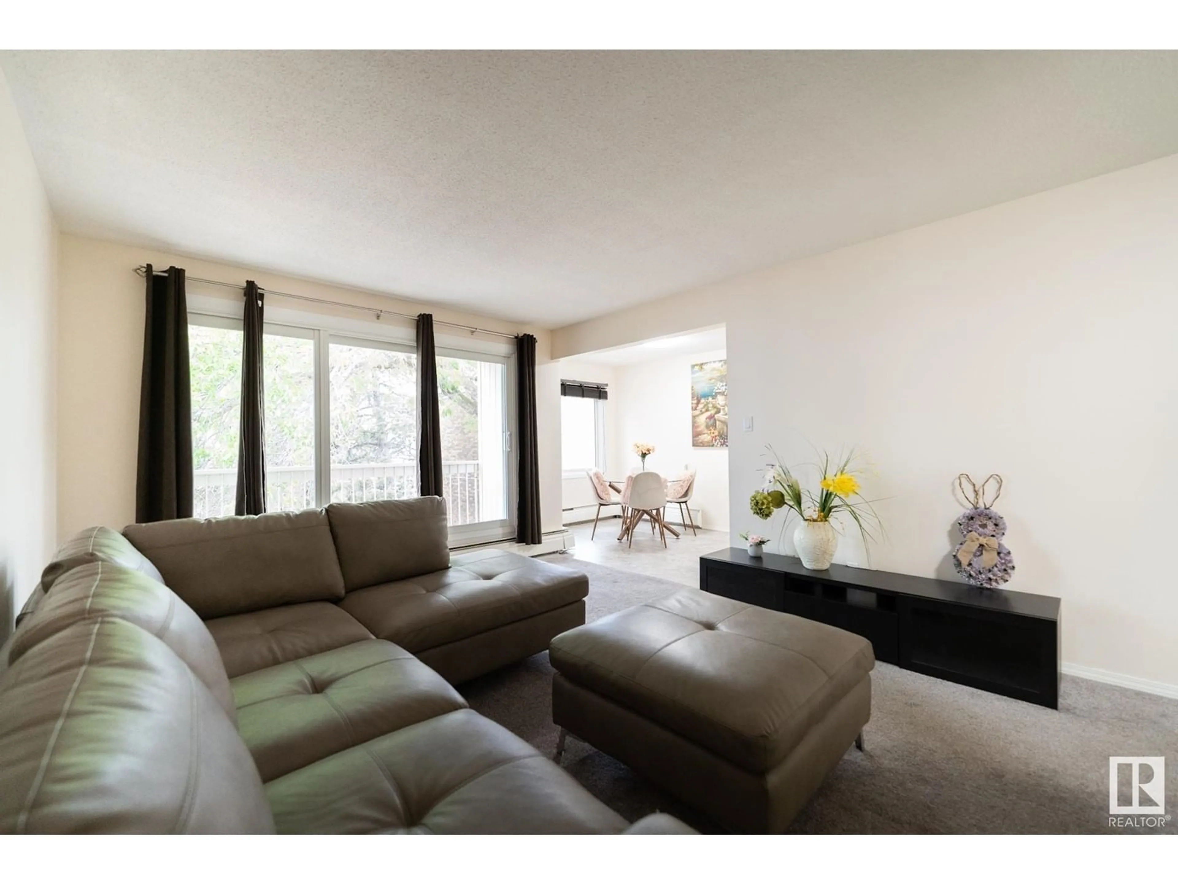Living room with furniture, unknown for 307 - 11440 40 AV, Edmonton Alberta T6J0R5