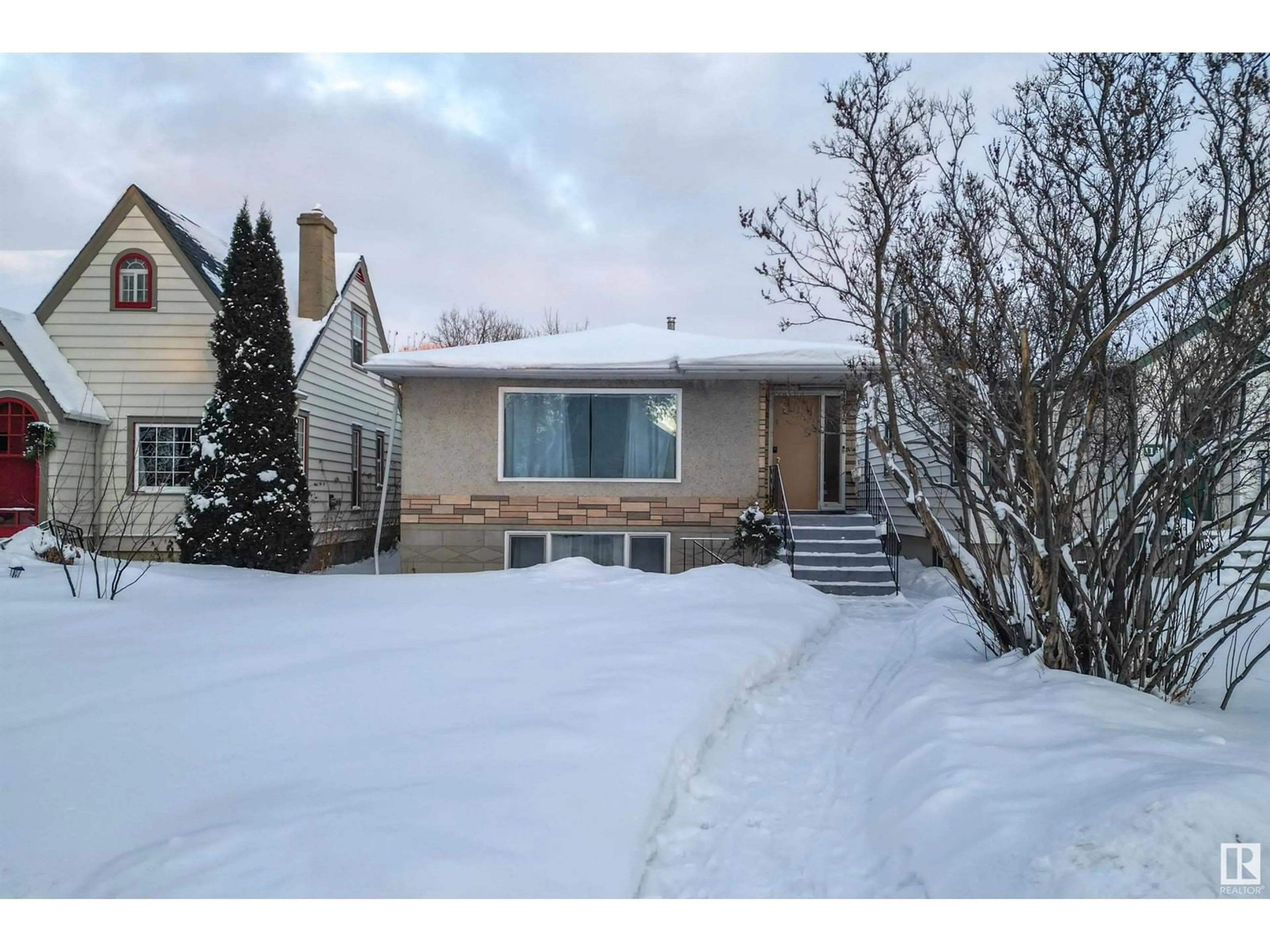 Unknown for NW - 11615 88 ST, Edmonton Alberta T5B3R5