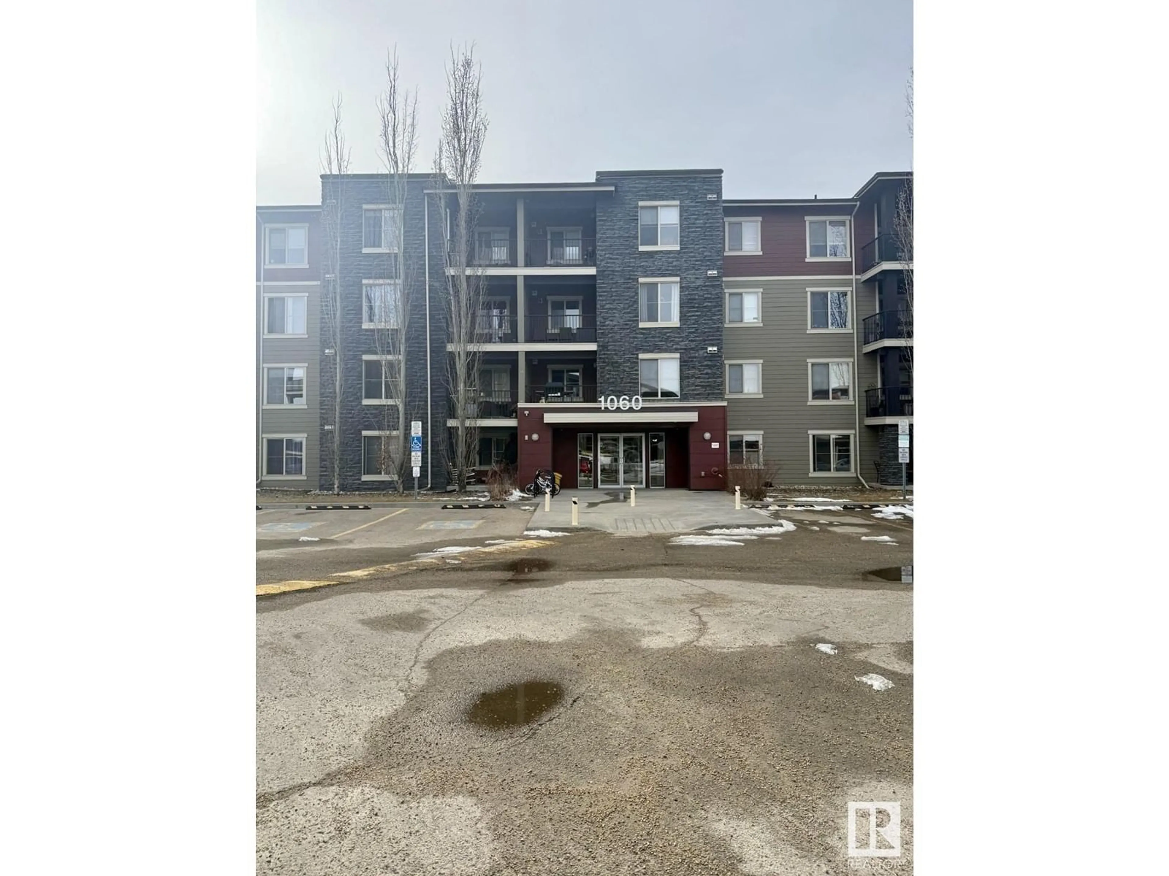 Unknown for #303 - 1060 MCCONACHIE BV, Edmonton Alberta T5J0W9
