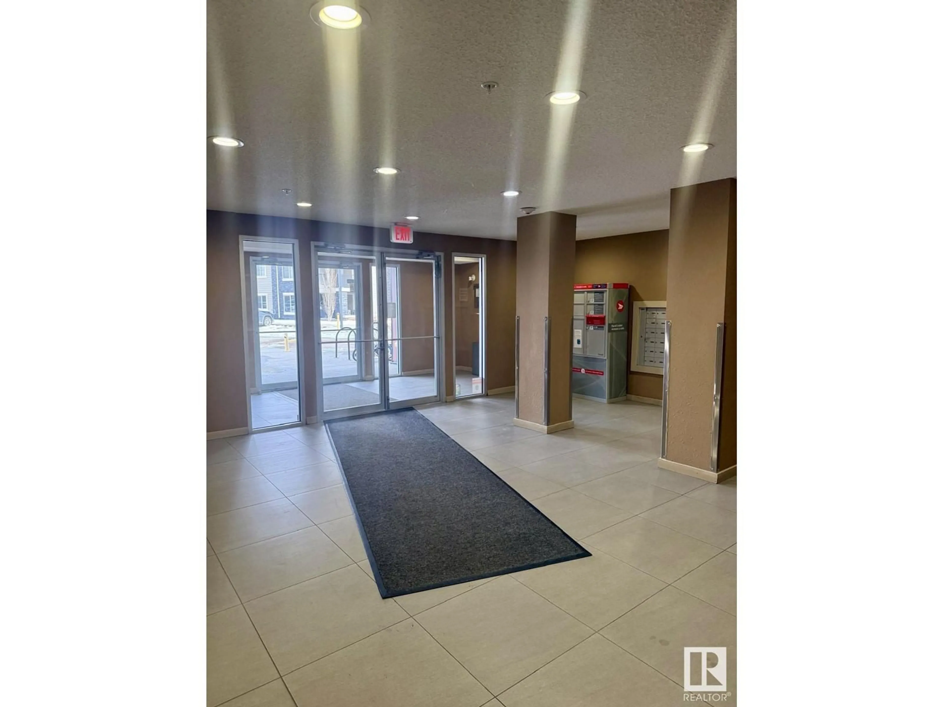 Indoor foyer for #303 - 1060 MCCONACHIE BV, Edmonton Alberta T5J0W9