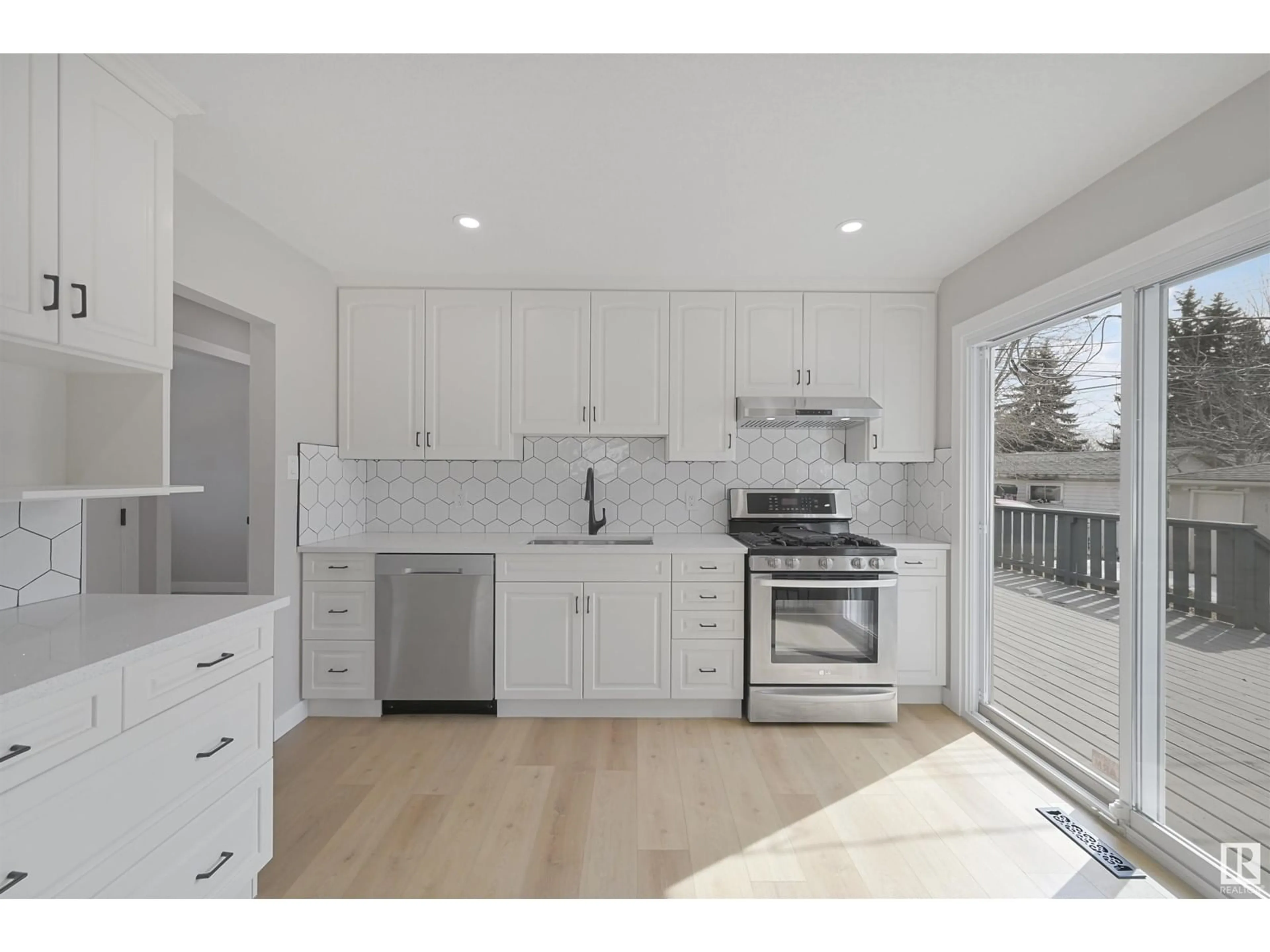 Open concept kitchen, unknown for 15705 86 AV NW, Edmonton Alberta T5R4C5