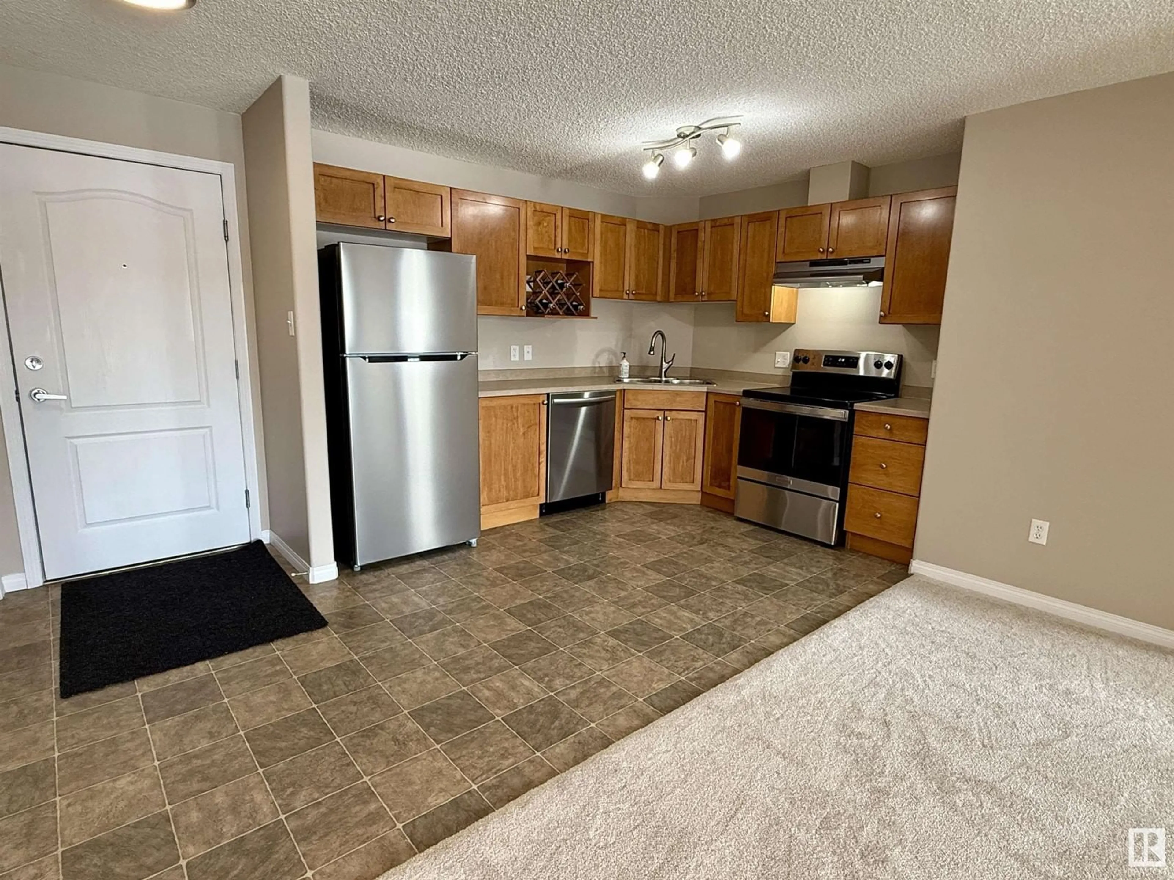 Standard kitchen, unknown for 7331 - 6228 SOUTH TERWILLEGAR DR, Edmonton Alberta T6R0L9