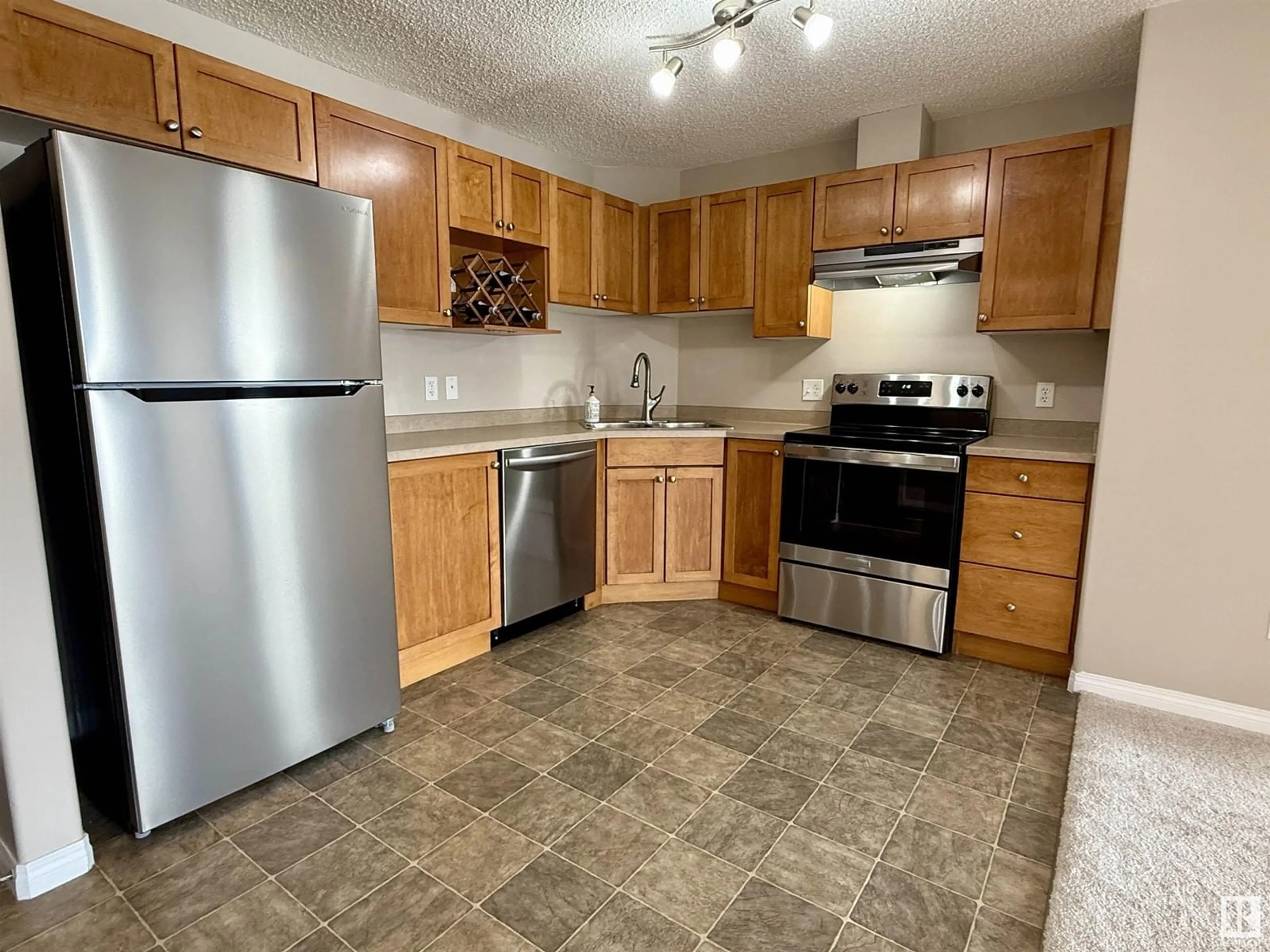 Standard kitchen, unknown for 7331 - 6228 SOUTH TERWILLEGAR DR, Edmonton Alberta T6R0L9