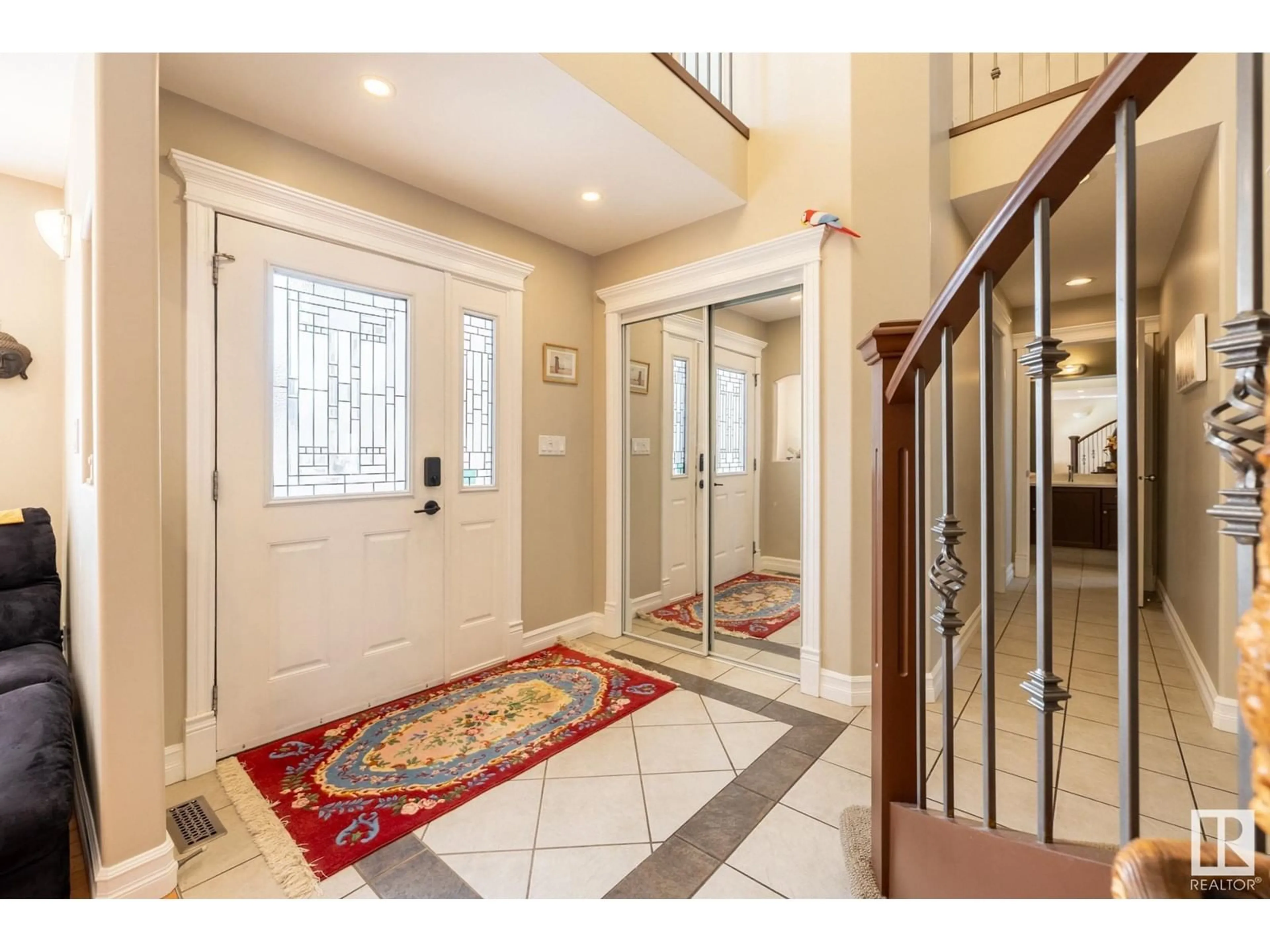 Indoor entryway for 1524 HASWELL CL, Edmonton Alberta T6R3J4