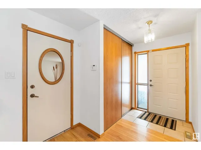 231 OEMING RD NW NW, Edmonton 5