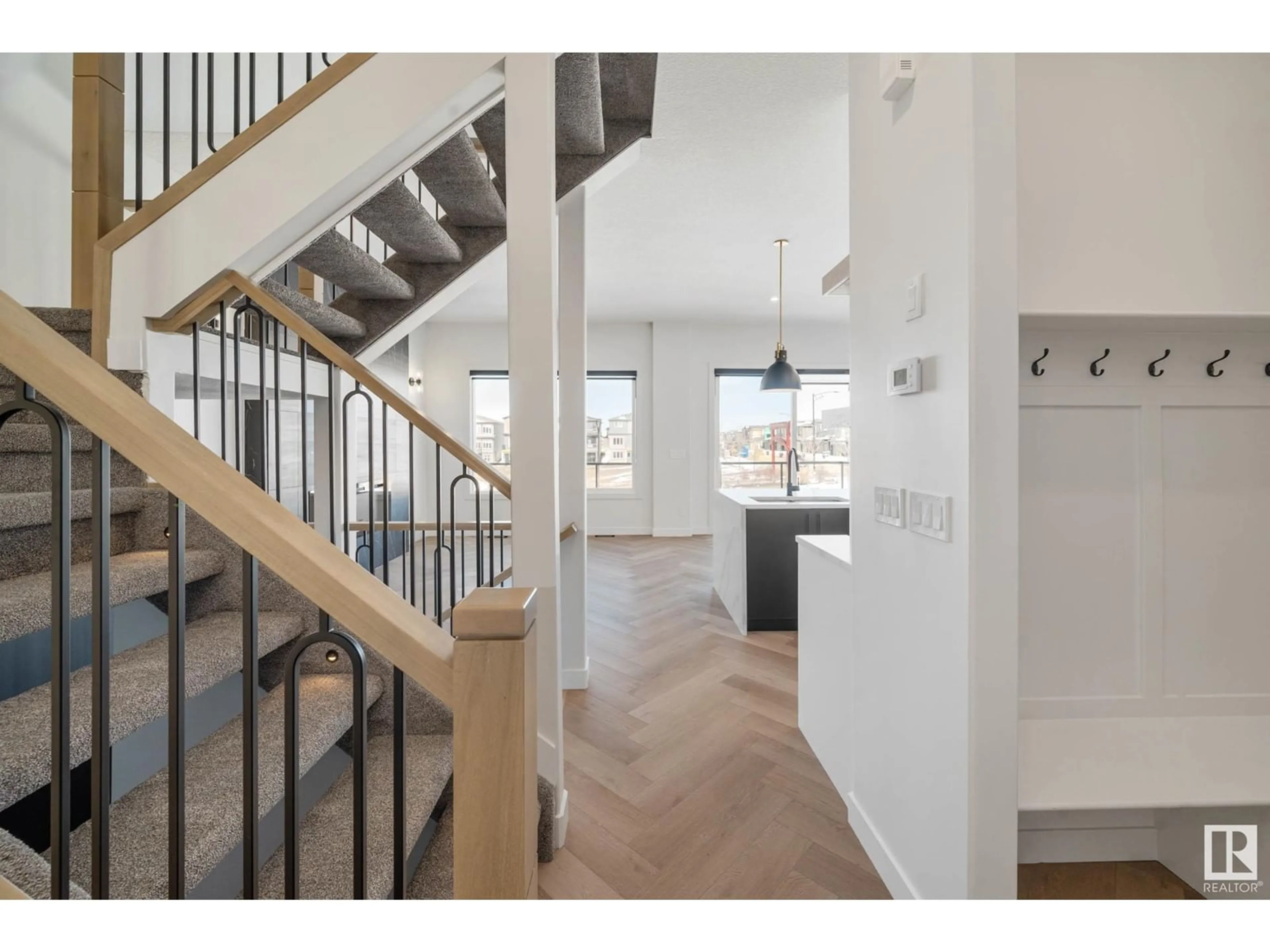Indoor entryway for SW - 6392 KING WD, Edmonton Alberta T6W5J3