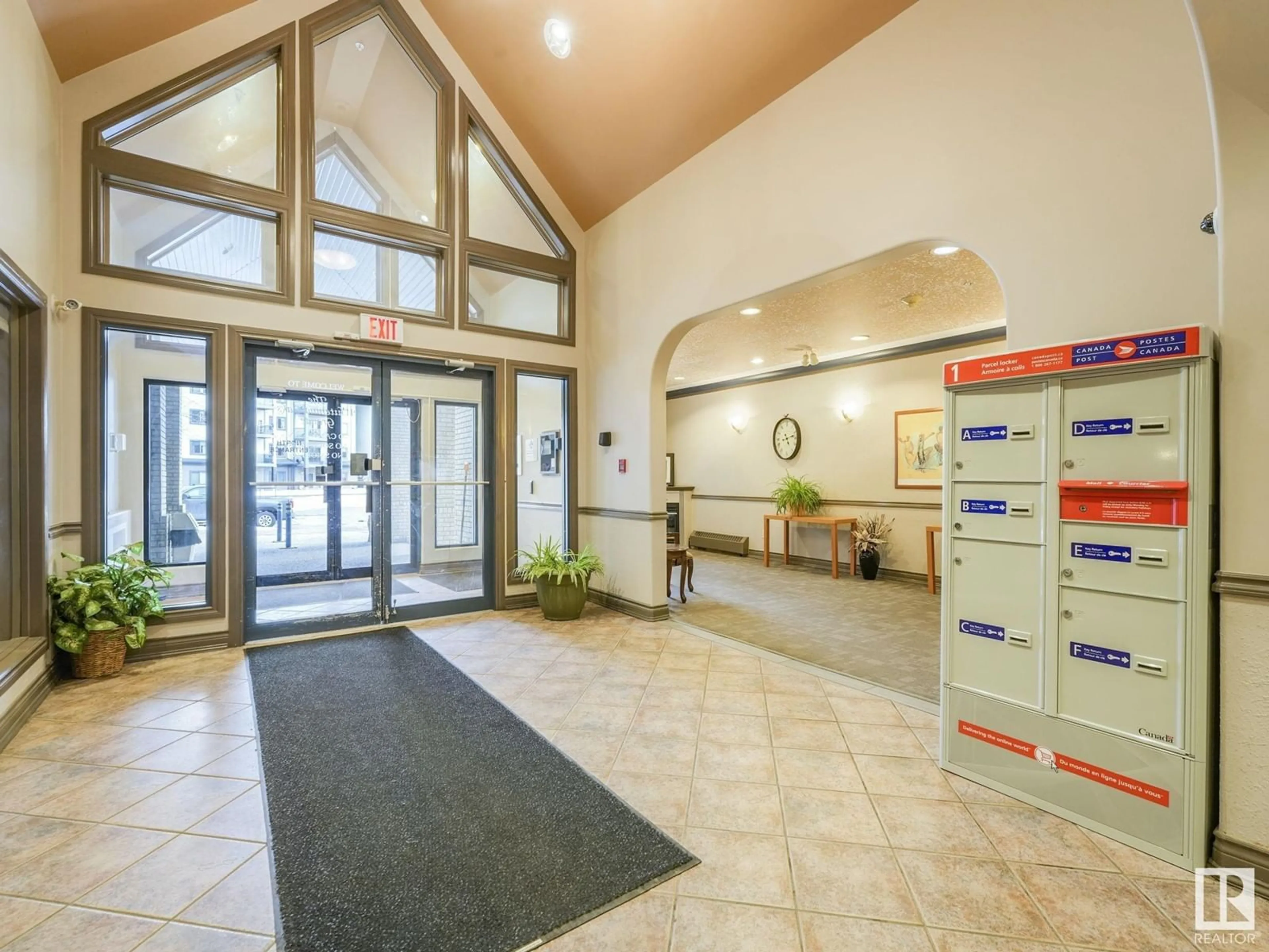 Indoor foyer for #202 - 2903 RABBIT HILL RD, Edmonton Alberta T6R3A3