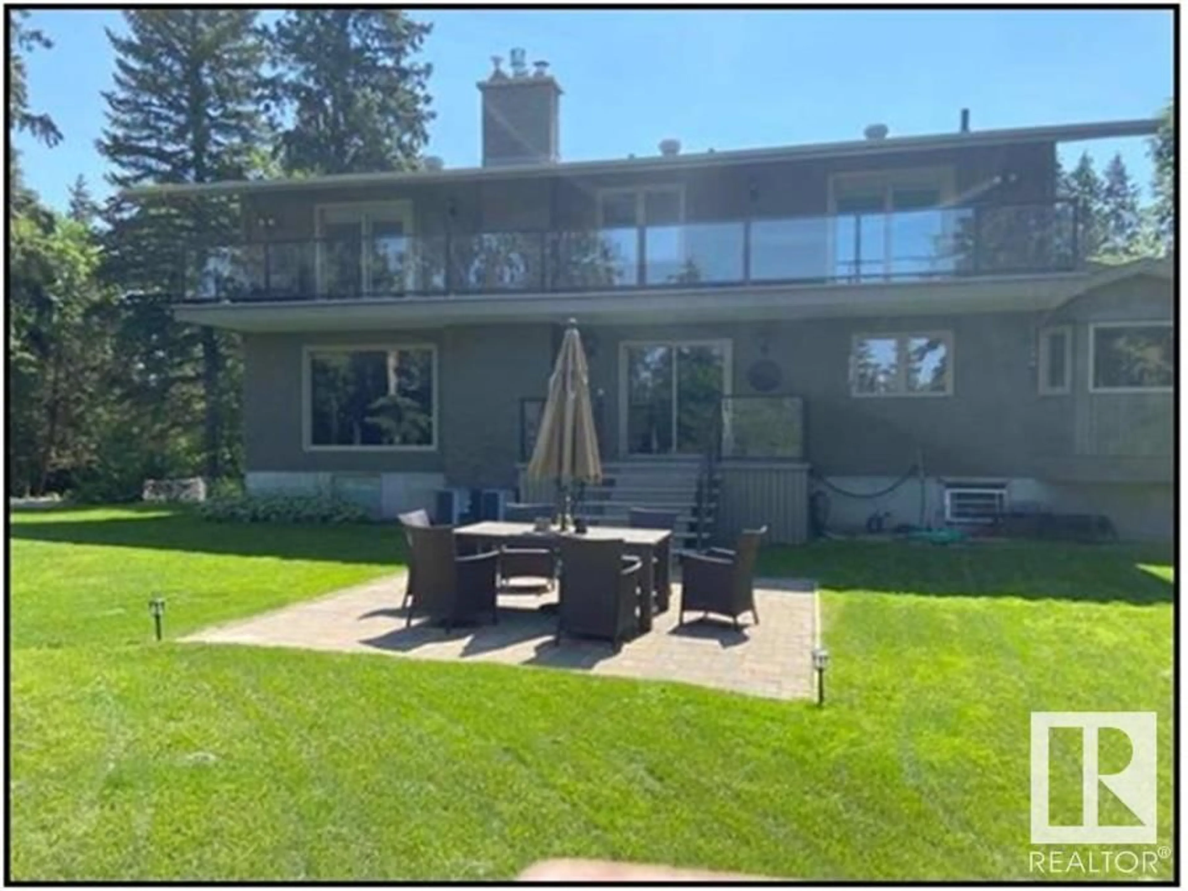 A pic from outside/outdoor area/front of a property/back of a property/a pic from drone, water/lake/river/ocean view for 12408 GRAND VIEW DR, Edmonton Alberta T6H4K4