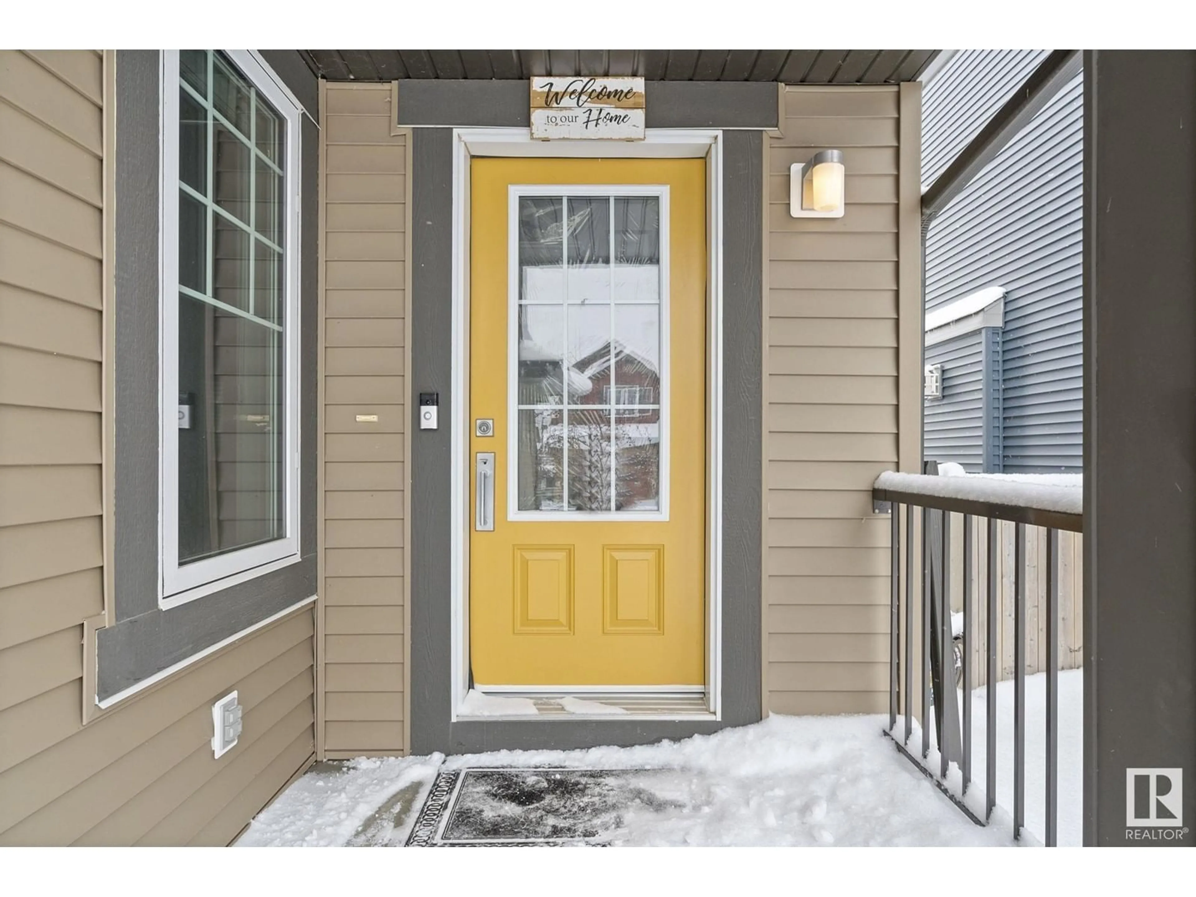 Indoor entryway for 4476 CRABAPPLE LANDING LD, Edmonton Alberta T6X0X5