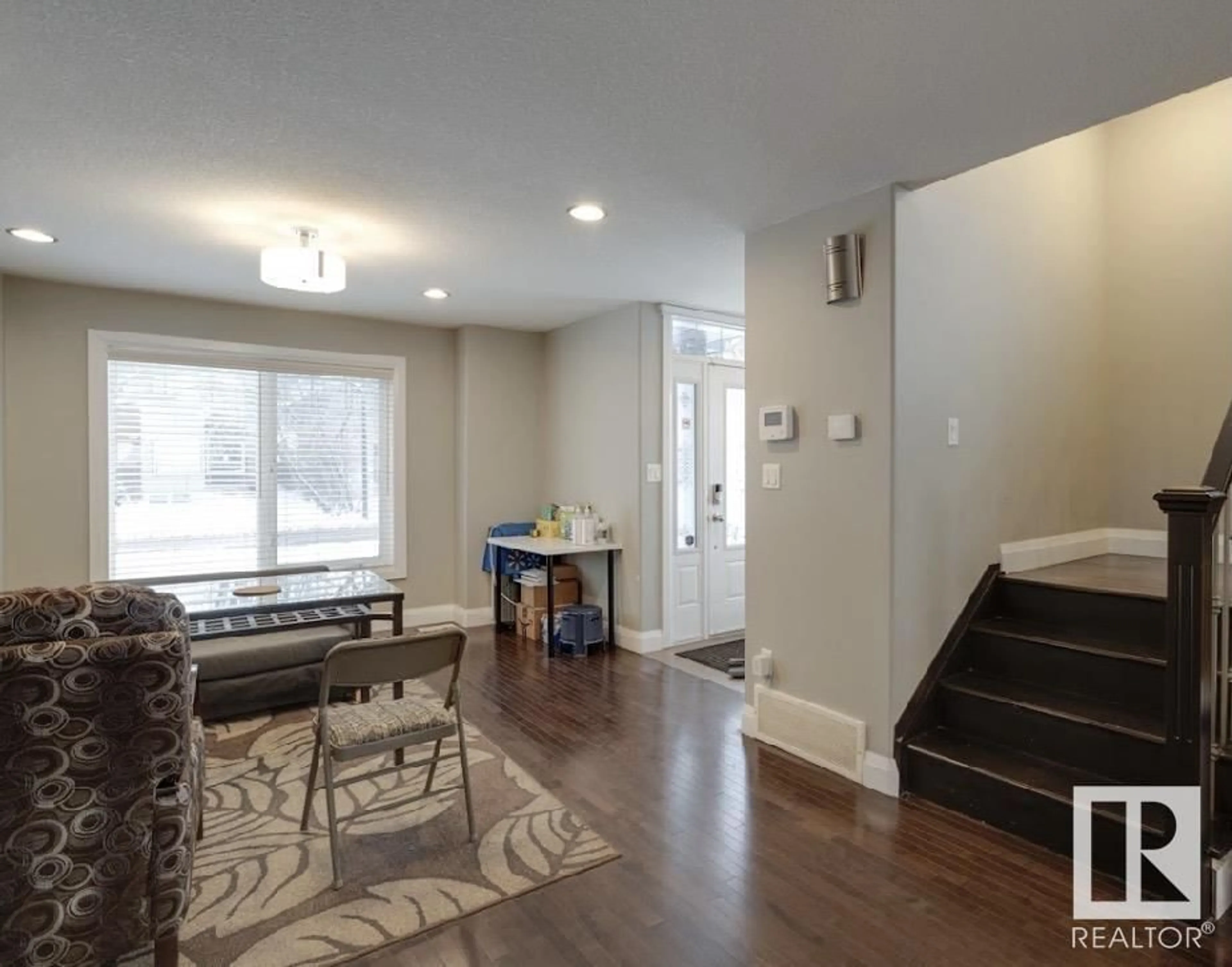 Unknown for 10935 76 AV, Edmonton Alberta T6G0J6
