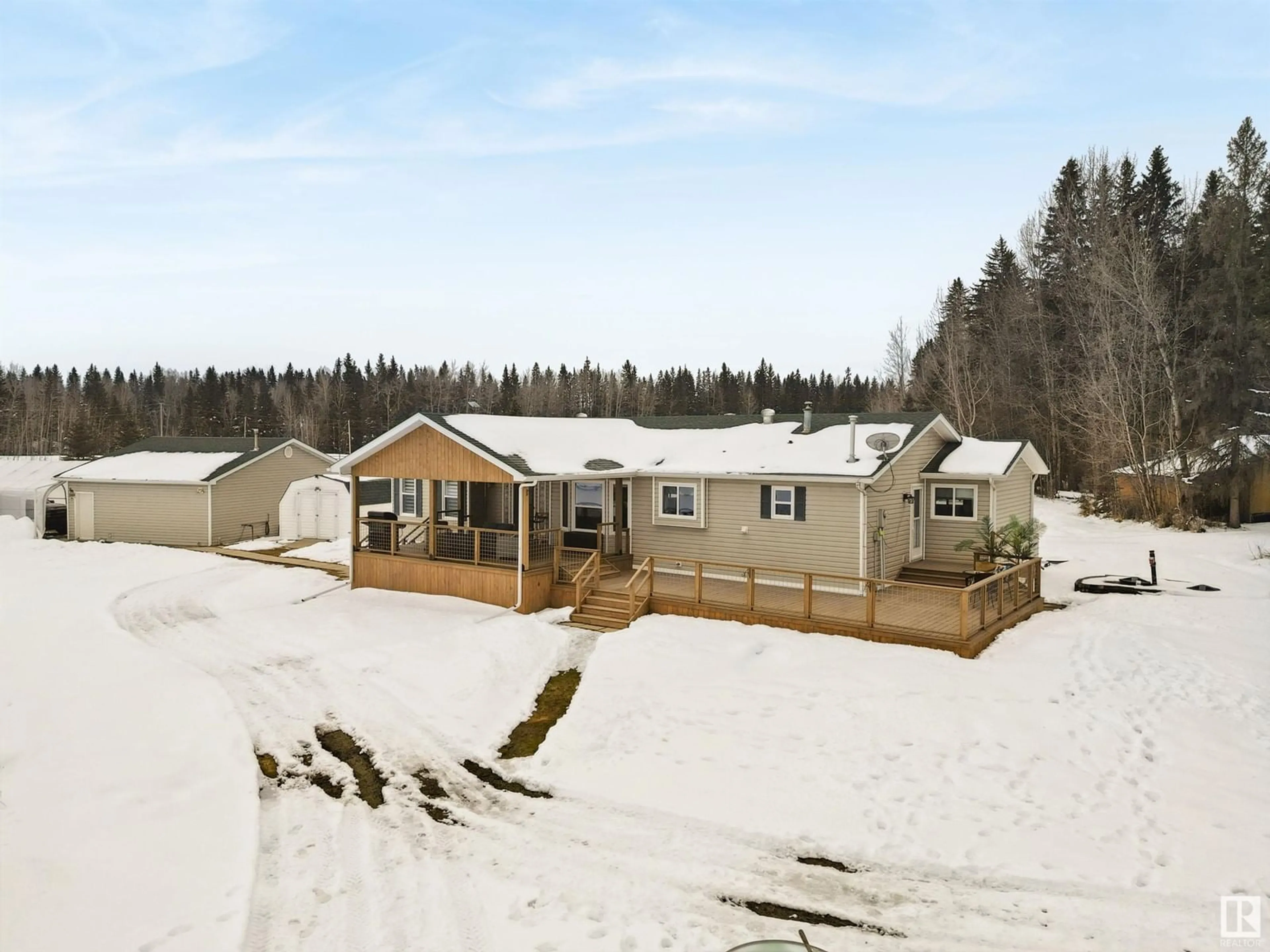 A pic from outside/outdoor area/front of a property/back of a property/a pic from drone, building for 2 TWP RD 464 TWP RD, Rural Wetaskiwin County Alberta T0C0T0