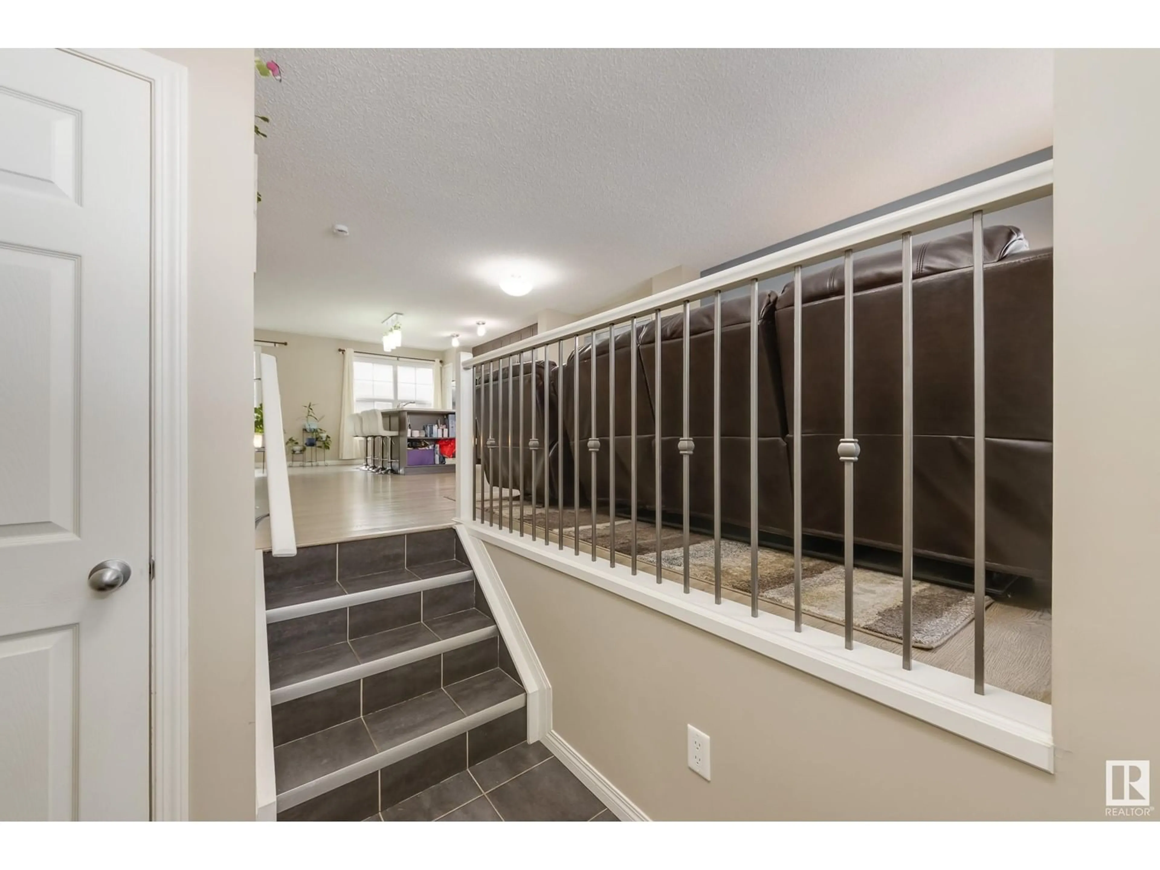 Indoor foyer for #26 - 4029 ORCHARDS DR, Edmonton Alberta T6X1V2