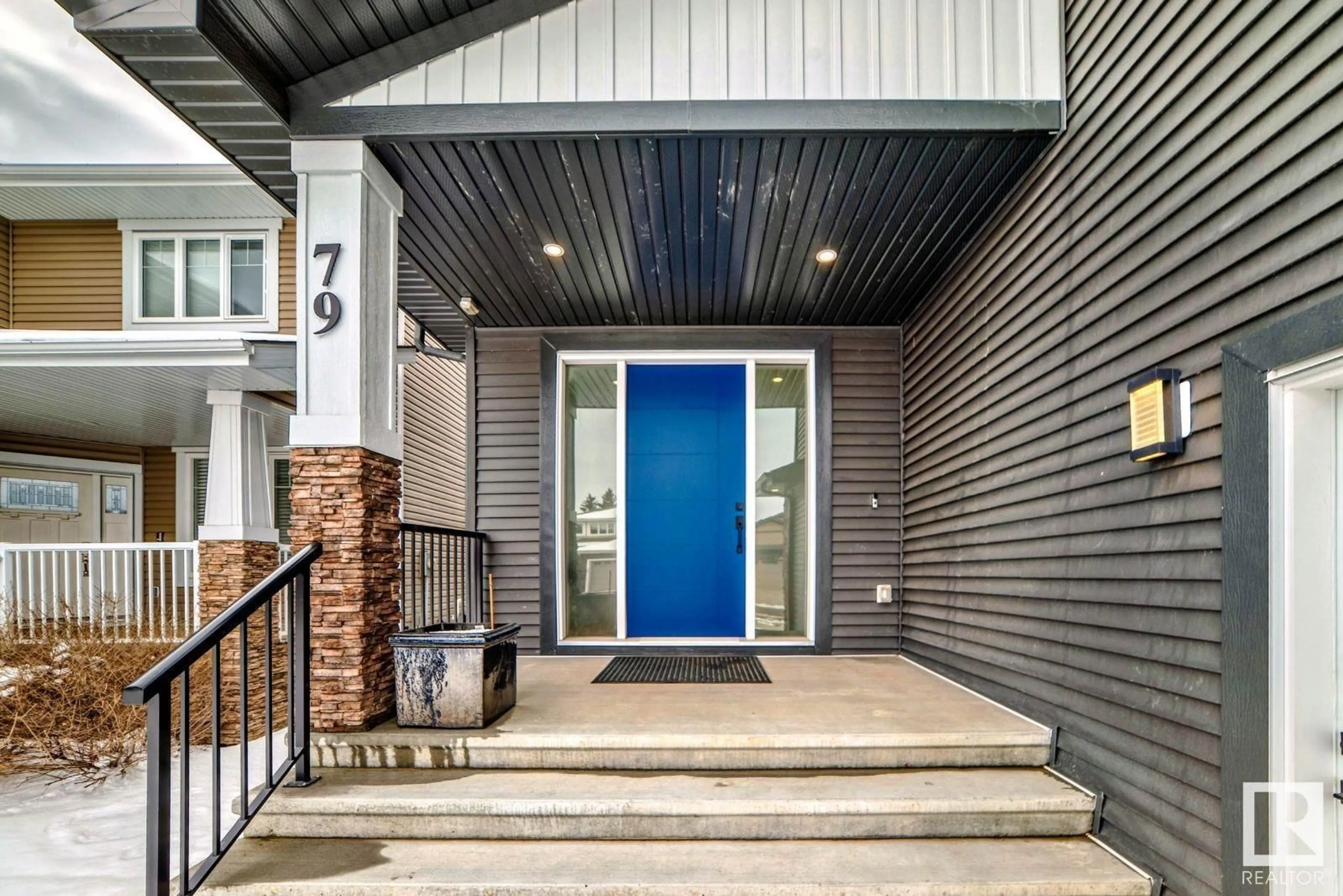 Indoor entryway for 79 LILAC BA, Spruce Grove Alberta T7X0V7
