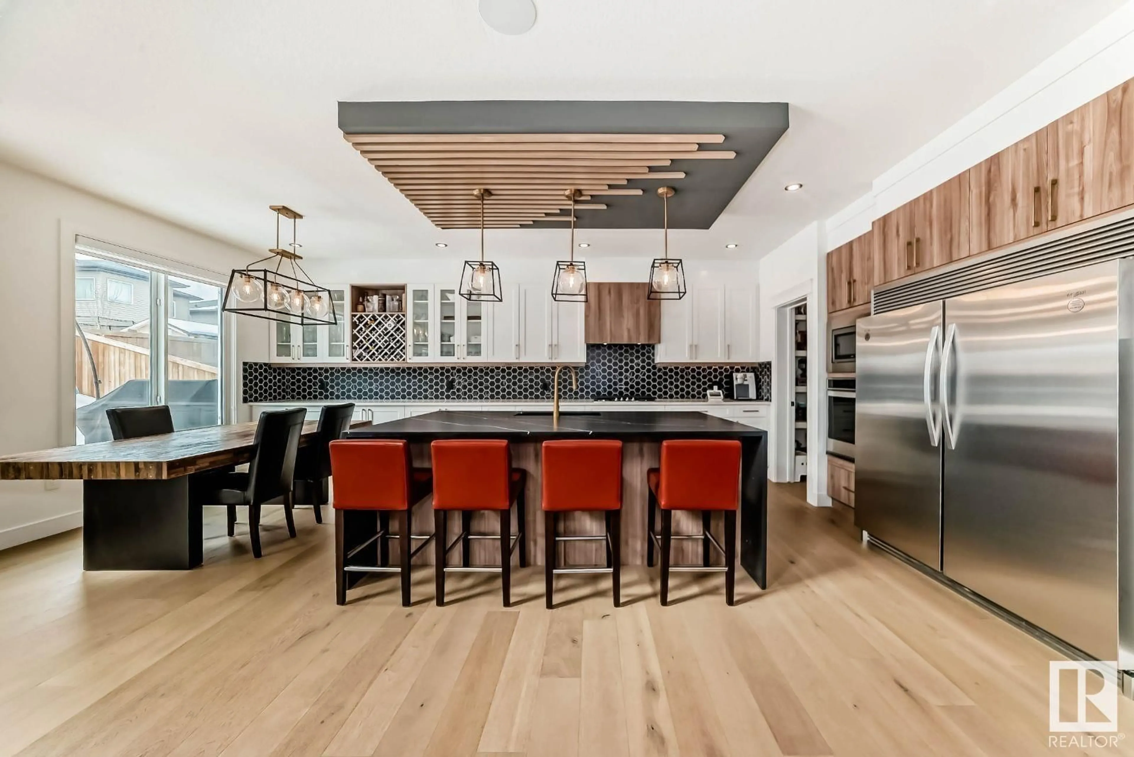 Contemporary kitchen, unknown for 79 LILAC BA, Spruce Grove Alberta T7X0V7